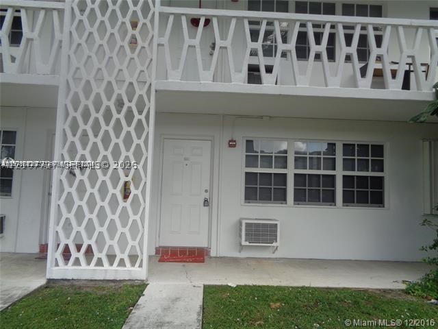 North Miami Beach photo 5