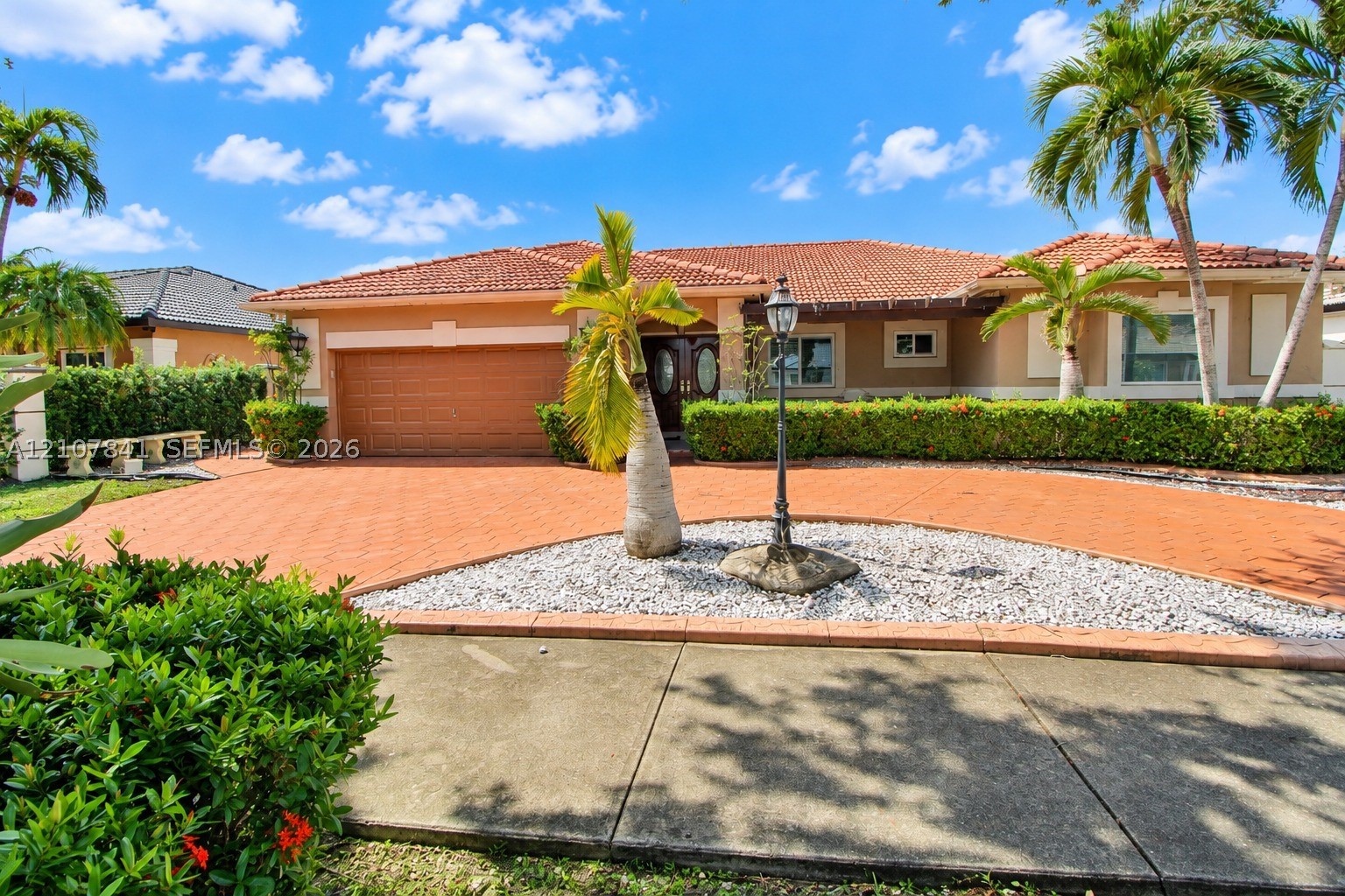 Miami Lakes photo 4
