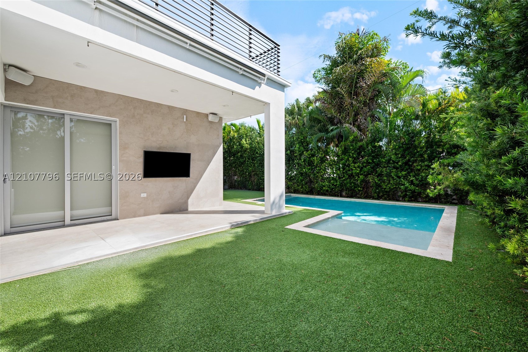 Surfside photo 3