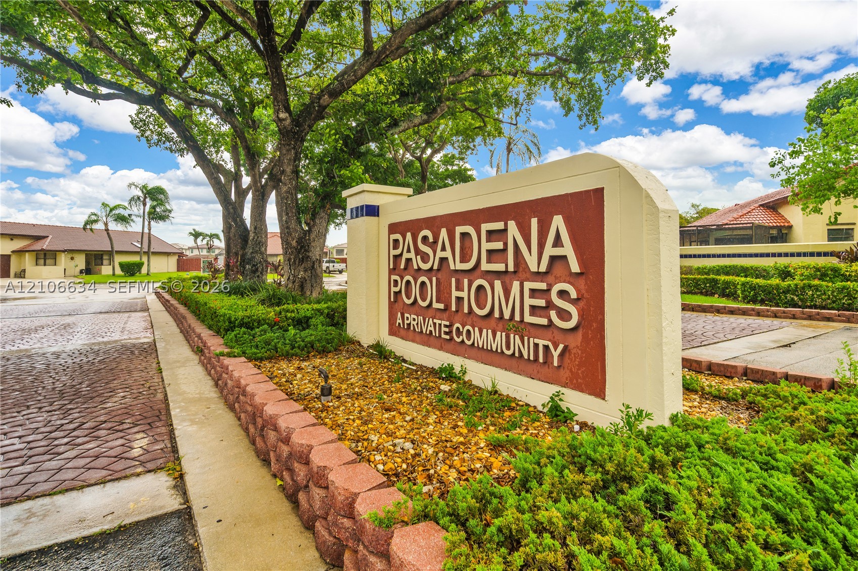 Pembroke Pines photo 3