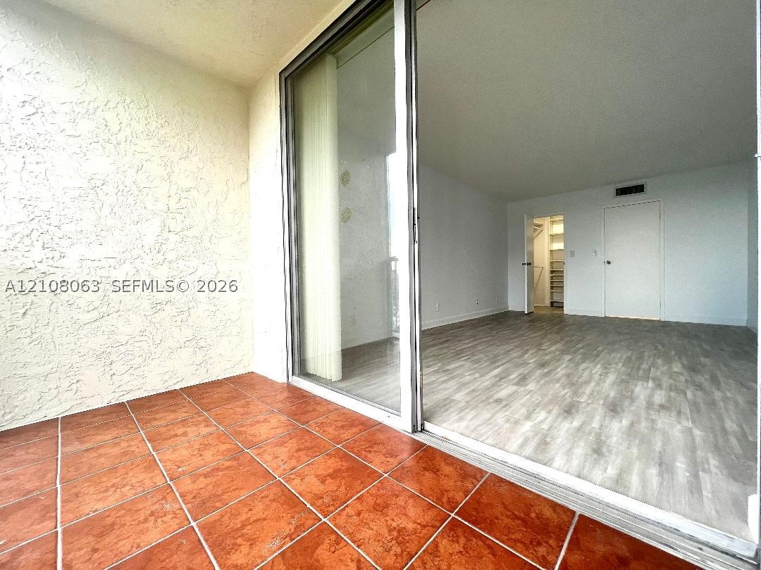 Hallandale Beach photo 5
