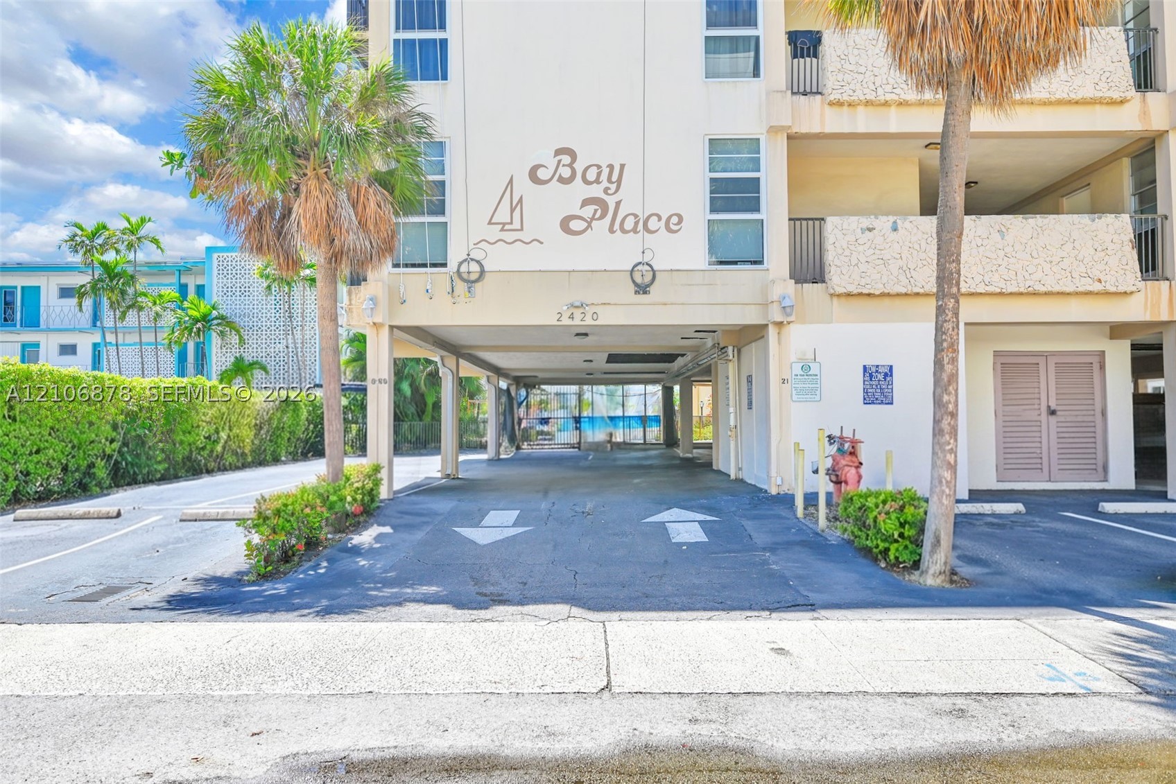 Hallandale Beach photo 2