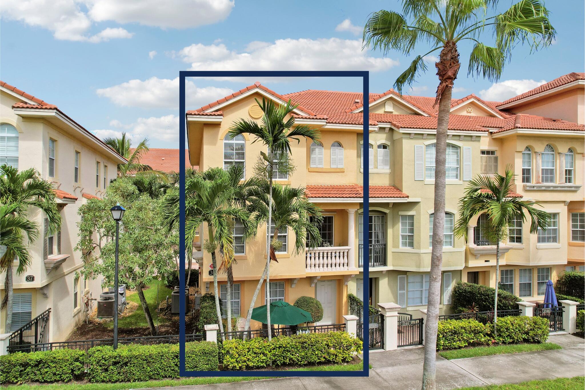 Palm Beach Gardens photo 2