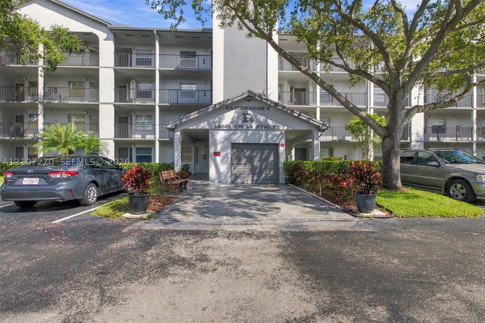 Pembroke Pines photo 1