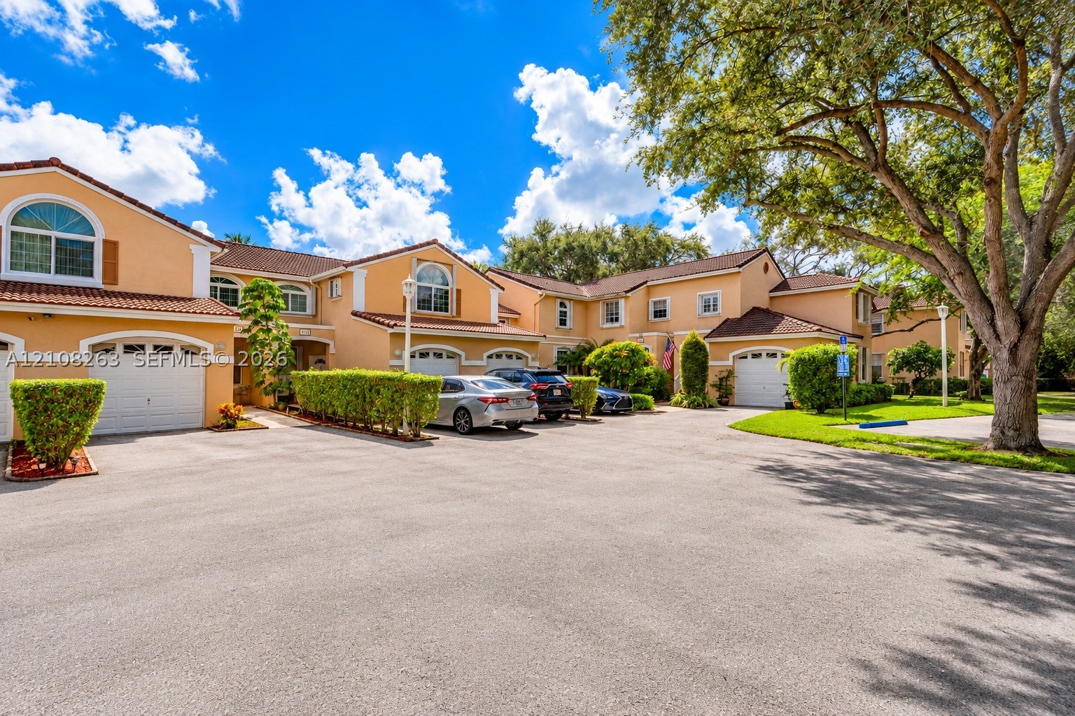 Miami Lakes photo 2
