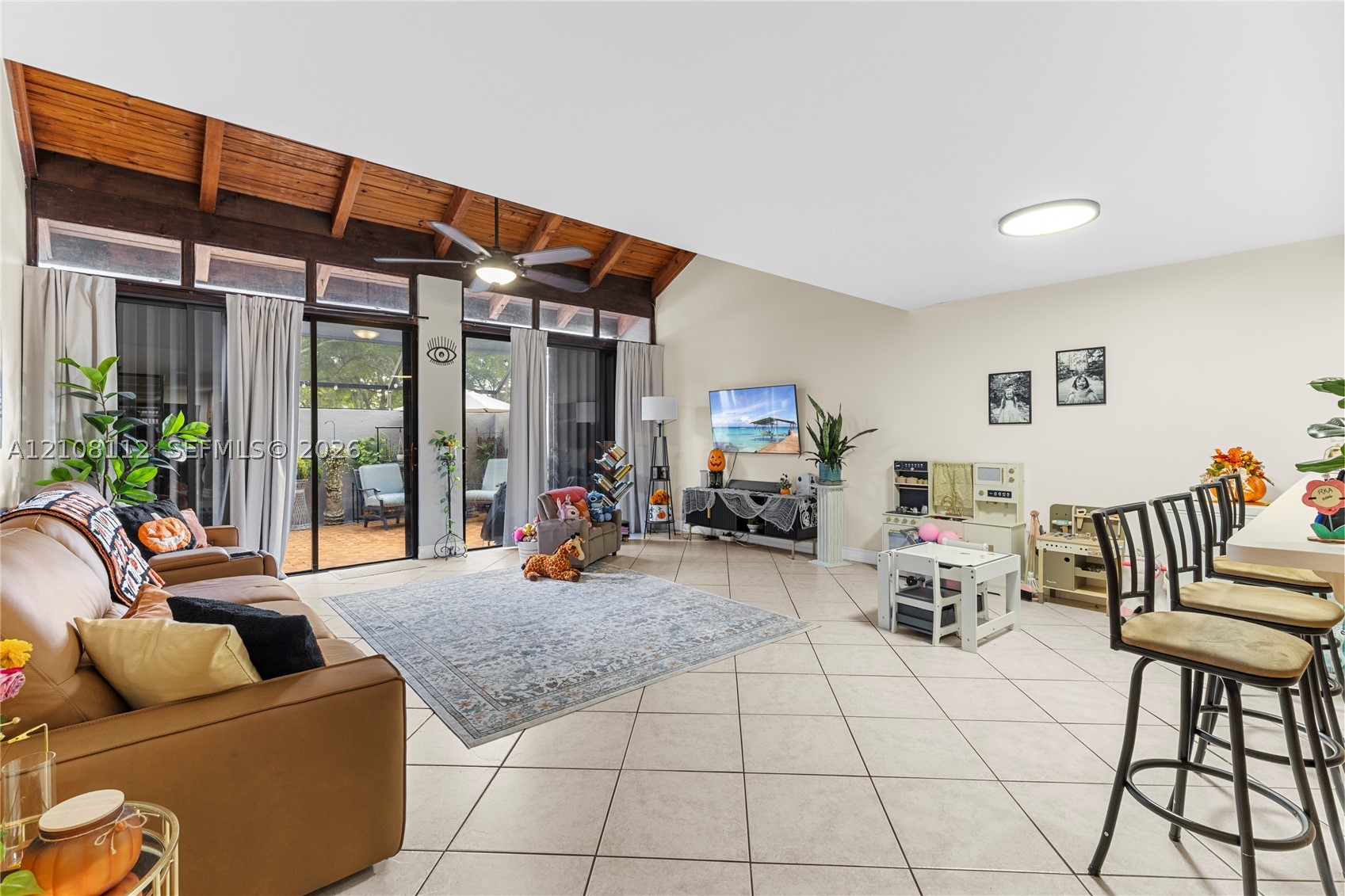 Pembroke Pines photo 4
