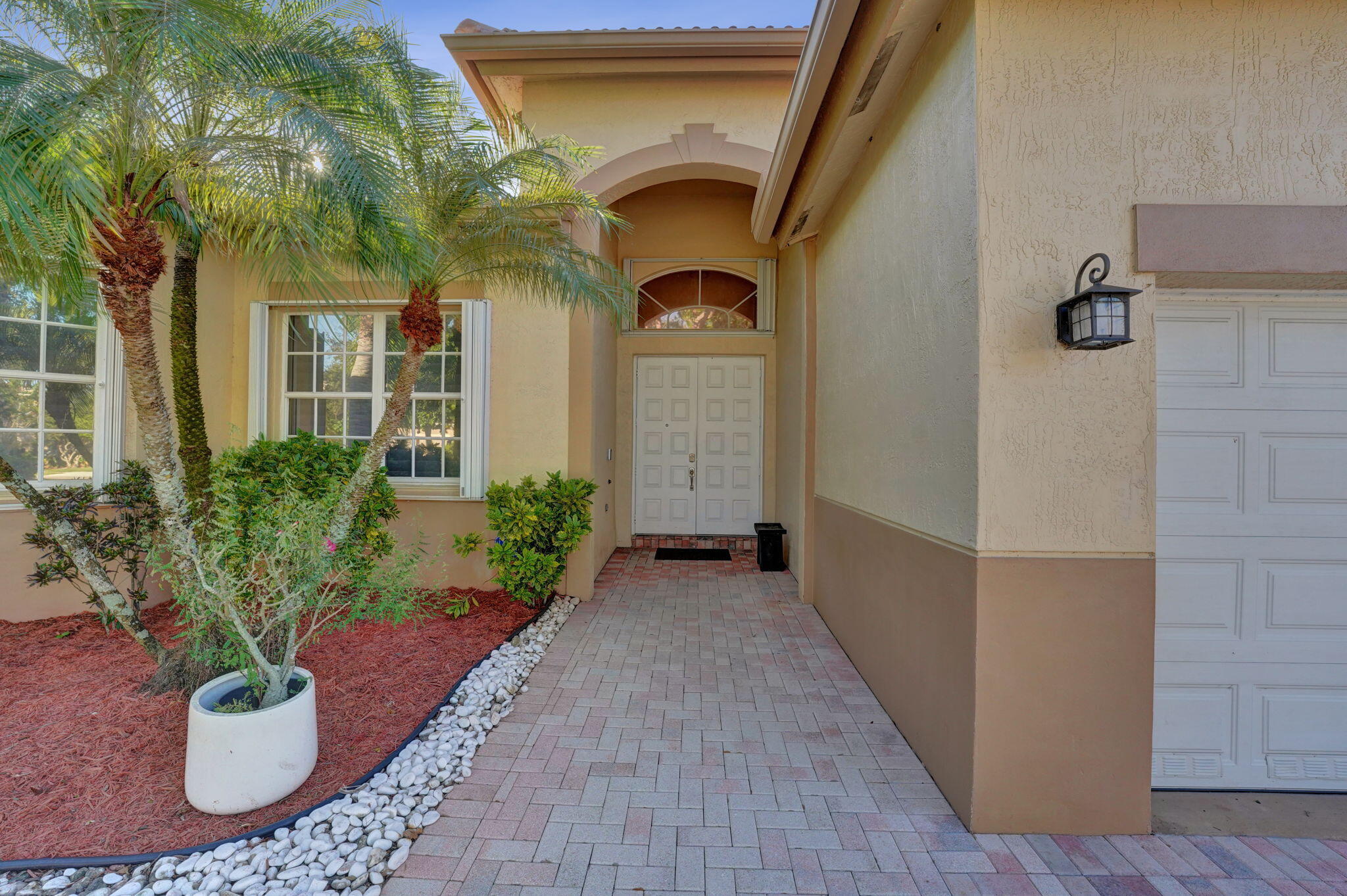 Pembroke Pines photo 3