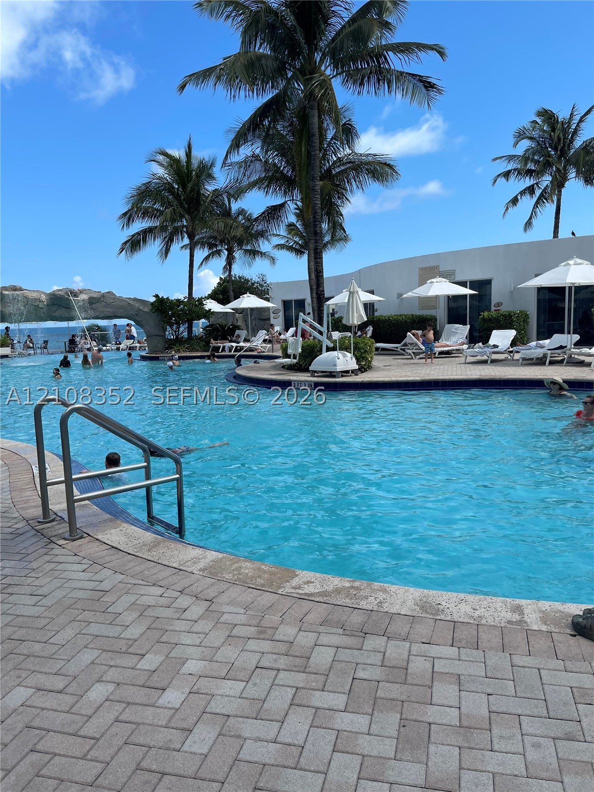 Sunny Isles Beach photo 2