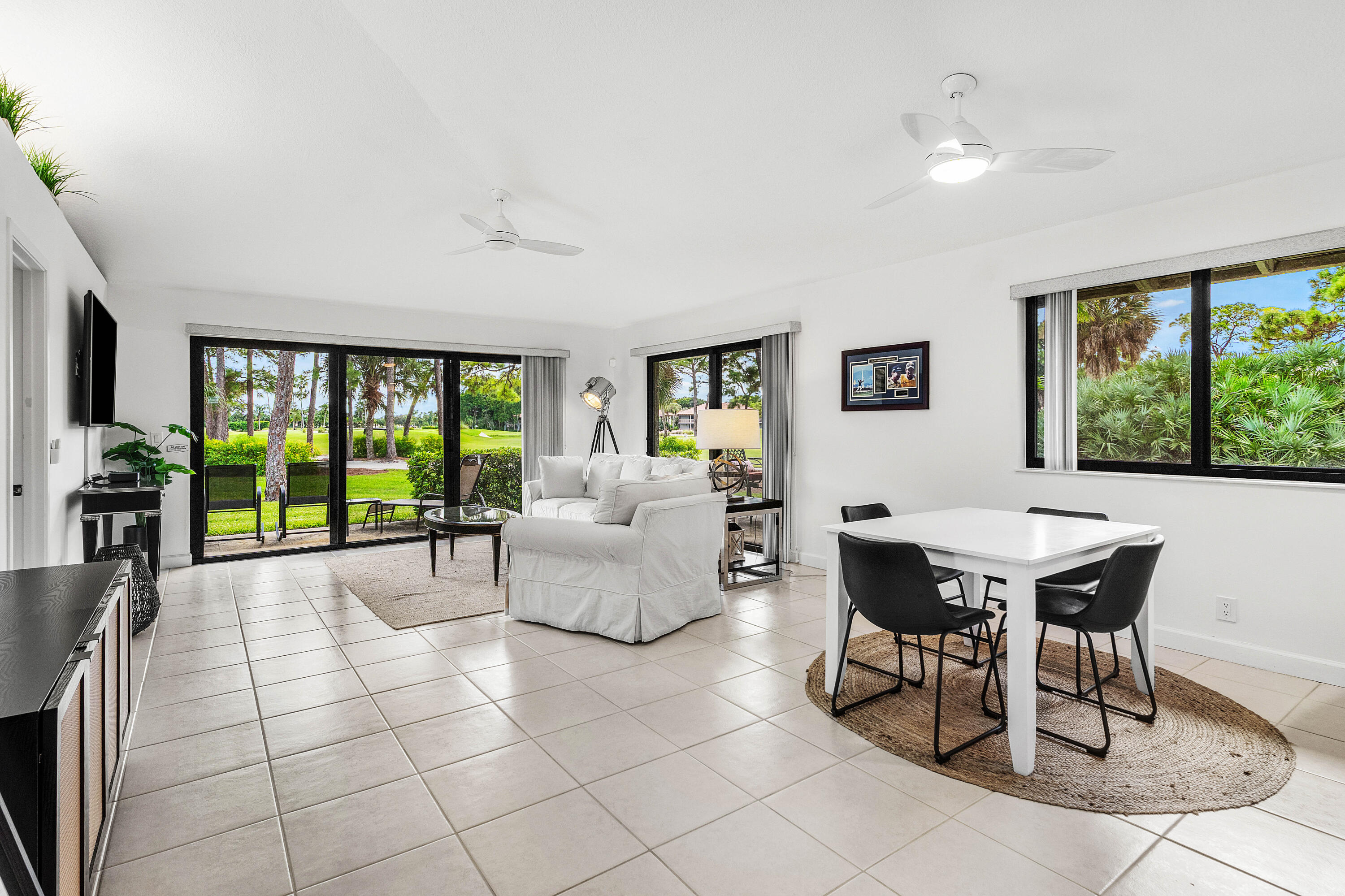 Palm Beach Gardens photo 3