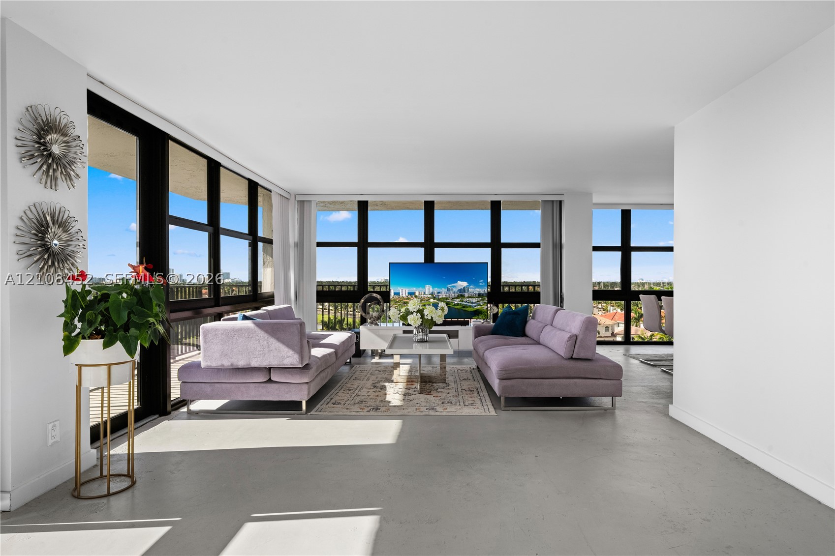 Hallandale Beach photo 3