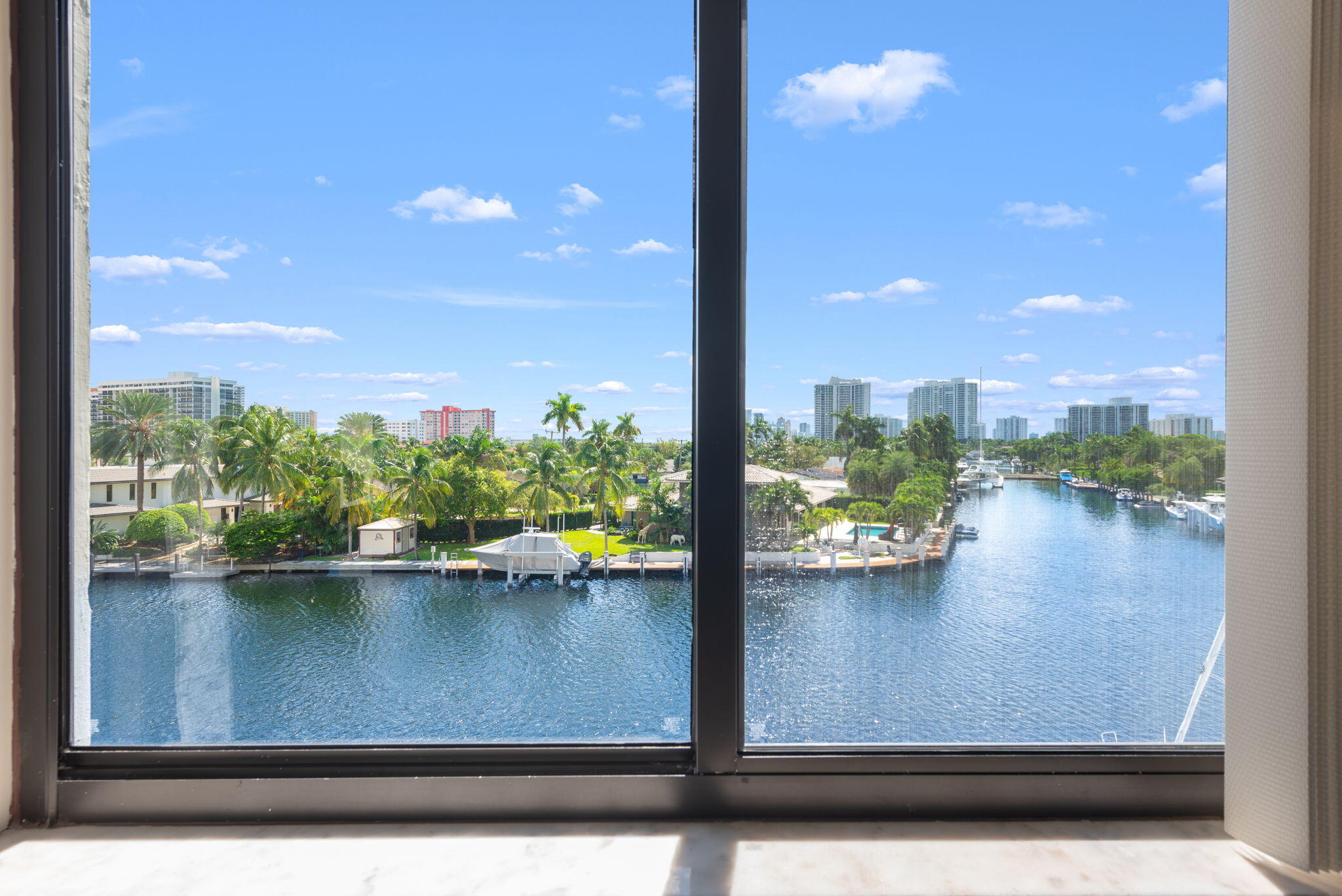 Hallandale Beach photo 3