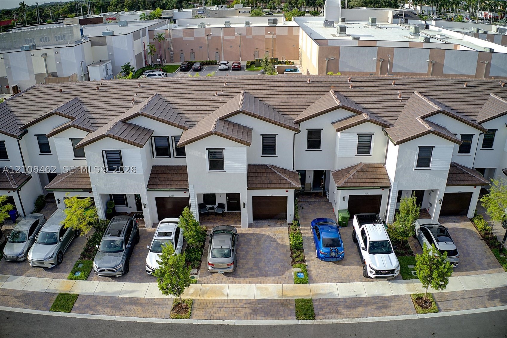 Pembroke Pines photo 2