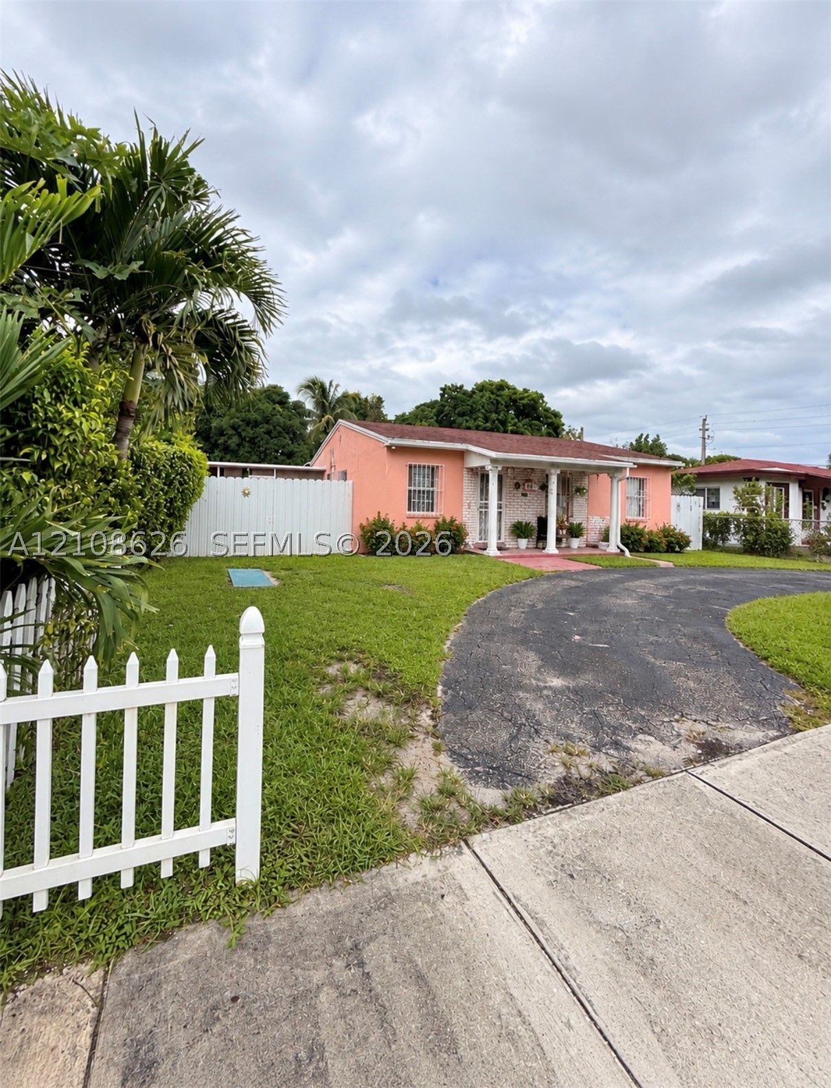 North Miami Beach photo 3