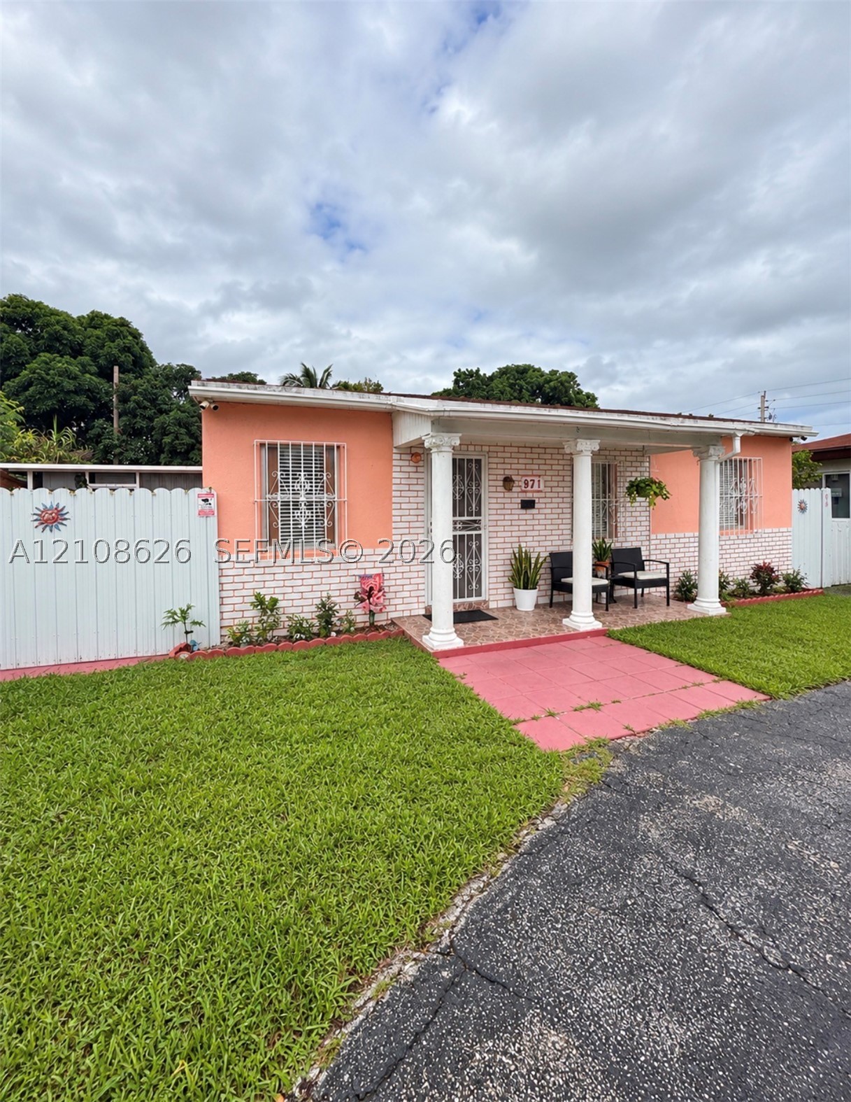 North Miami Beach photo 4