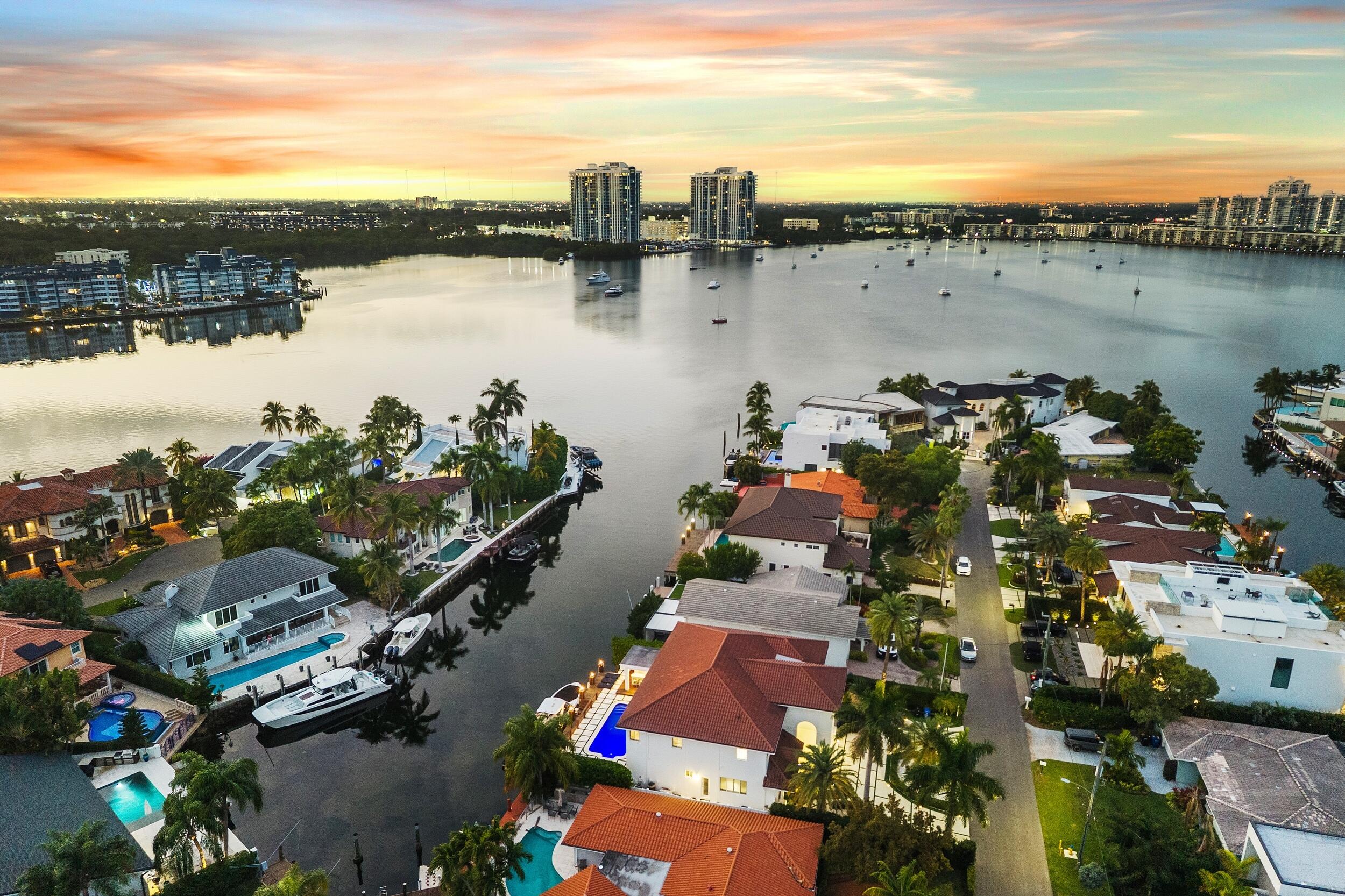 North Miami Beach photo 2