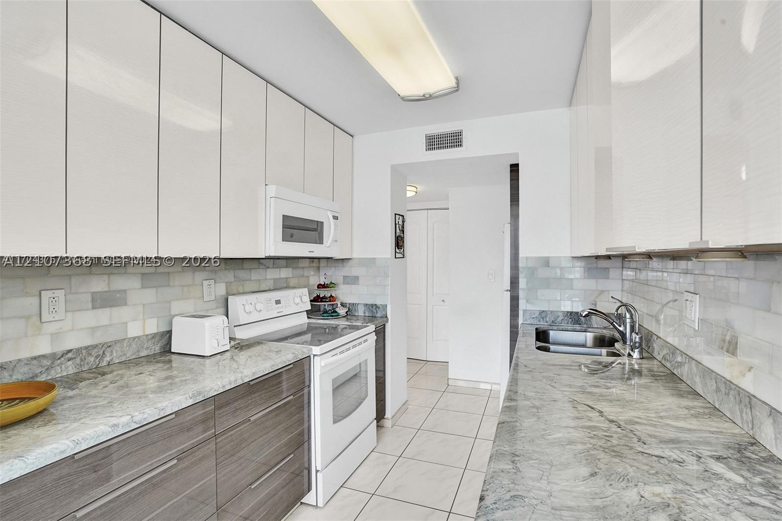 Sunny Isles Beach photo 2