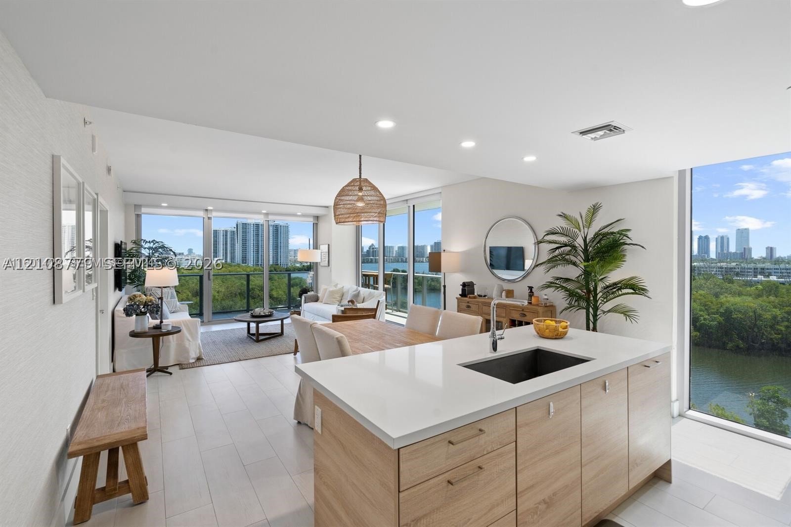 North Miami Beach photo 3