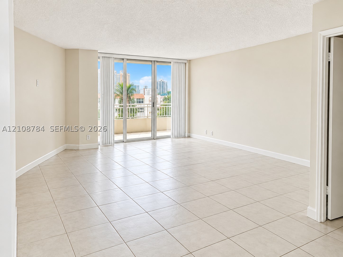 Hallandale Beach photo 4