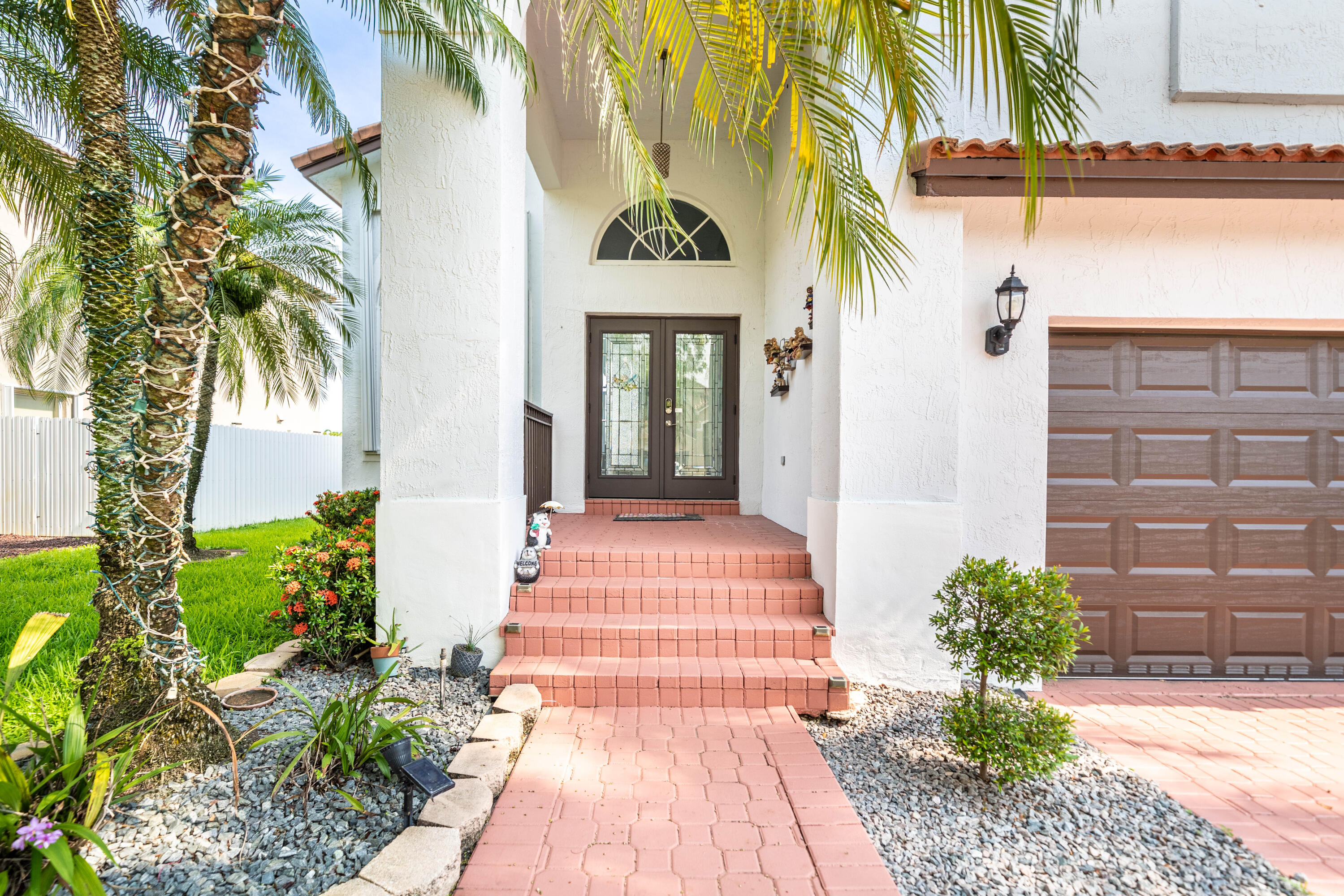 Pembroke Pines photo 4