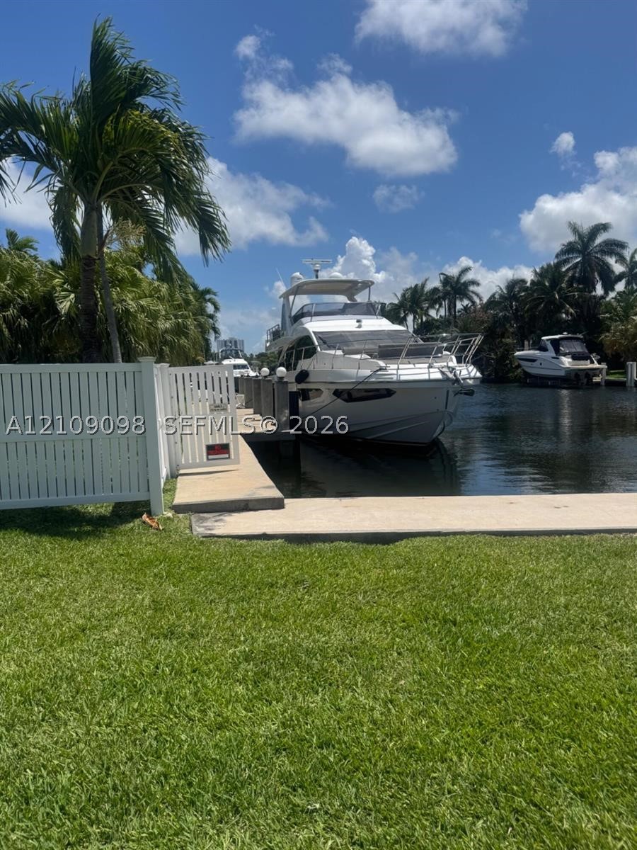 Hallandale Beach photo 4