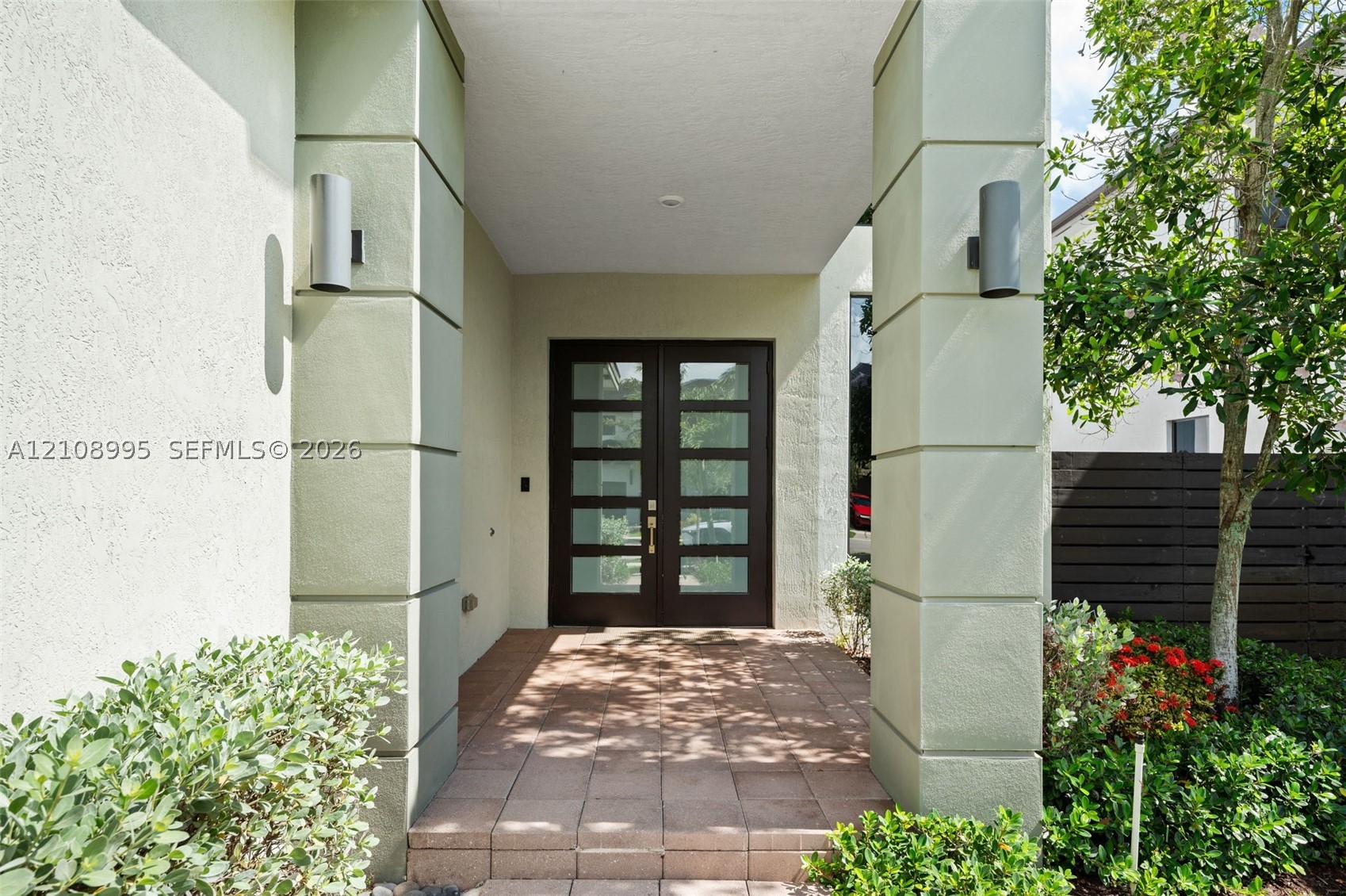 Miami Lakes photo 2