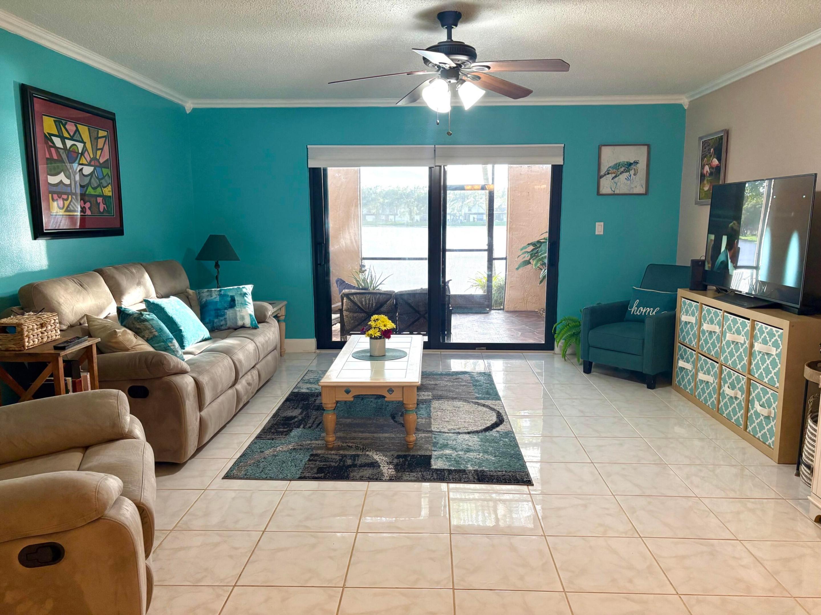 Pembroke Pines photo 2