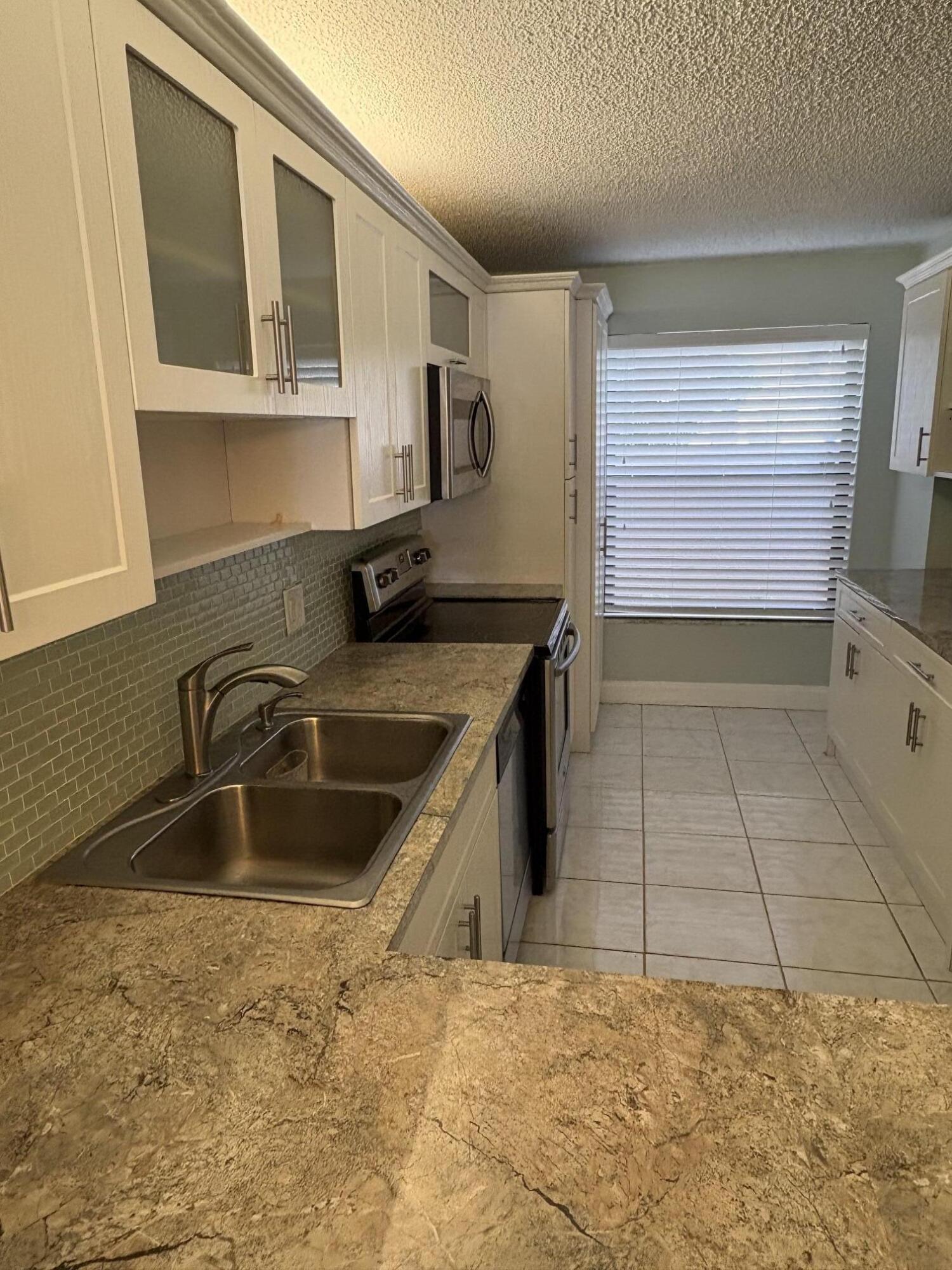 Pembroke Pines photo 4