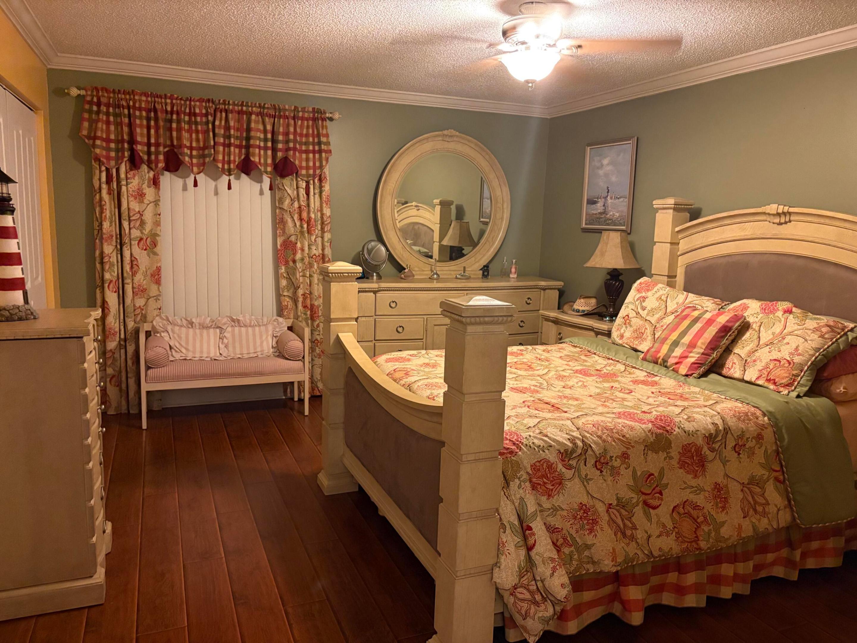 Pembroke Pines photo 5