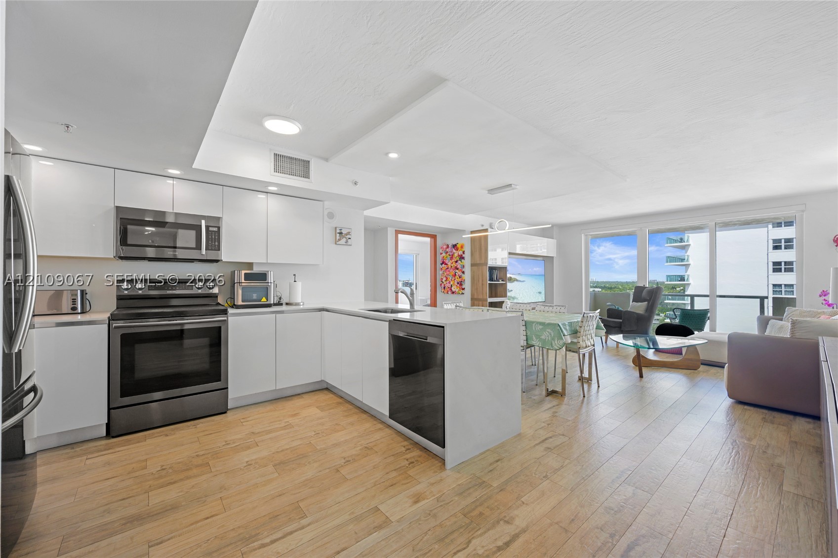 Surfside photo 4
