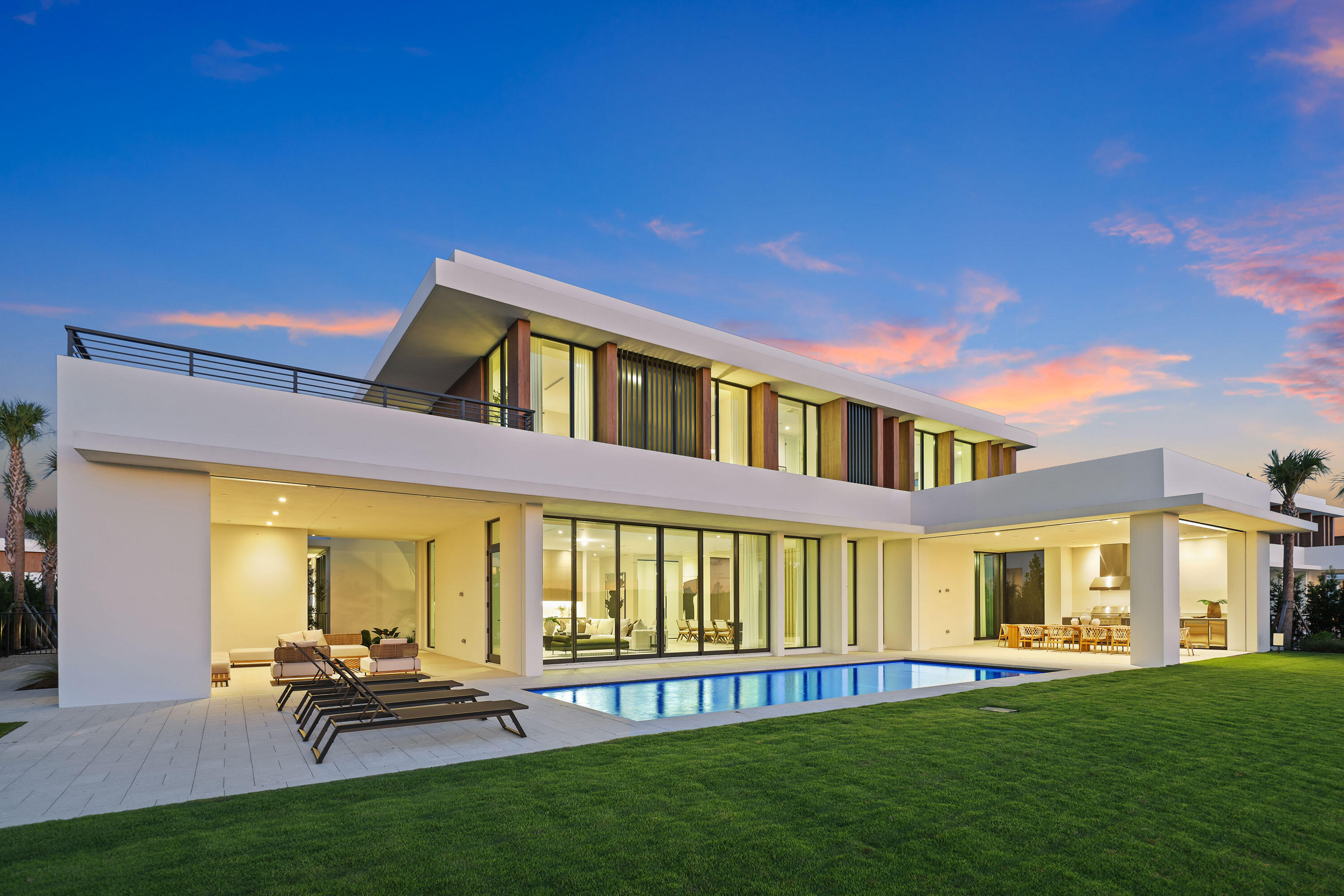 Palm Beach Gardens photo 2