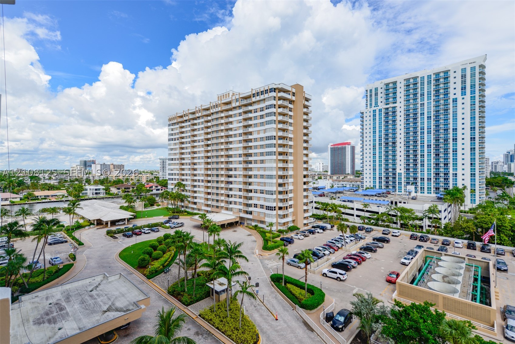Hallandale Beach photo 2
