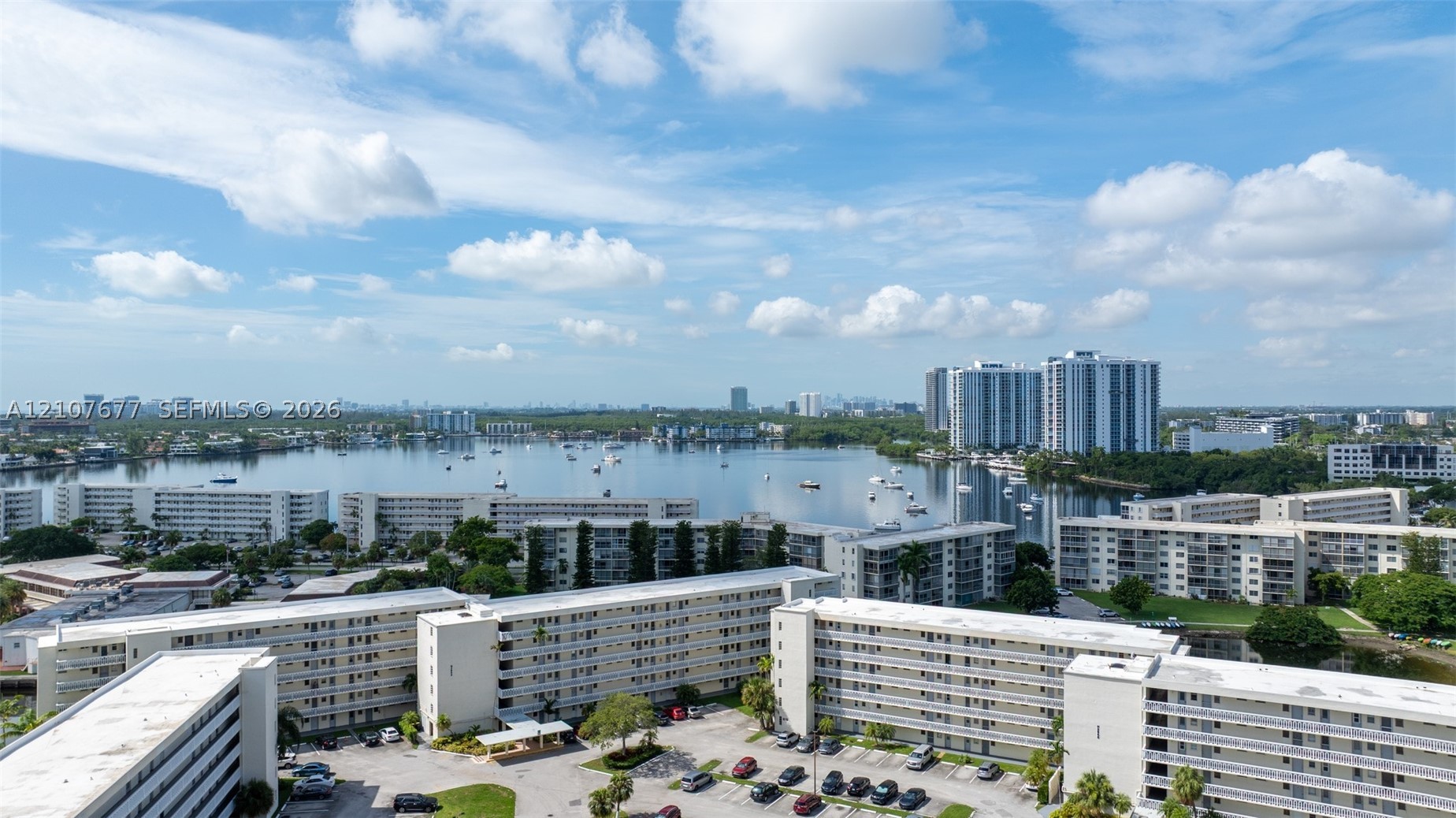 Aventura photo 2