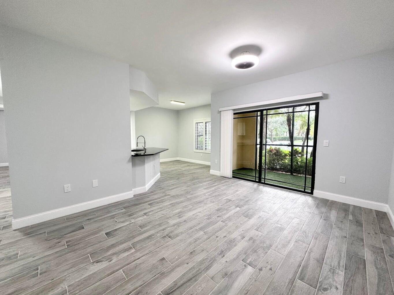 Palm Beach Gardens photo 3