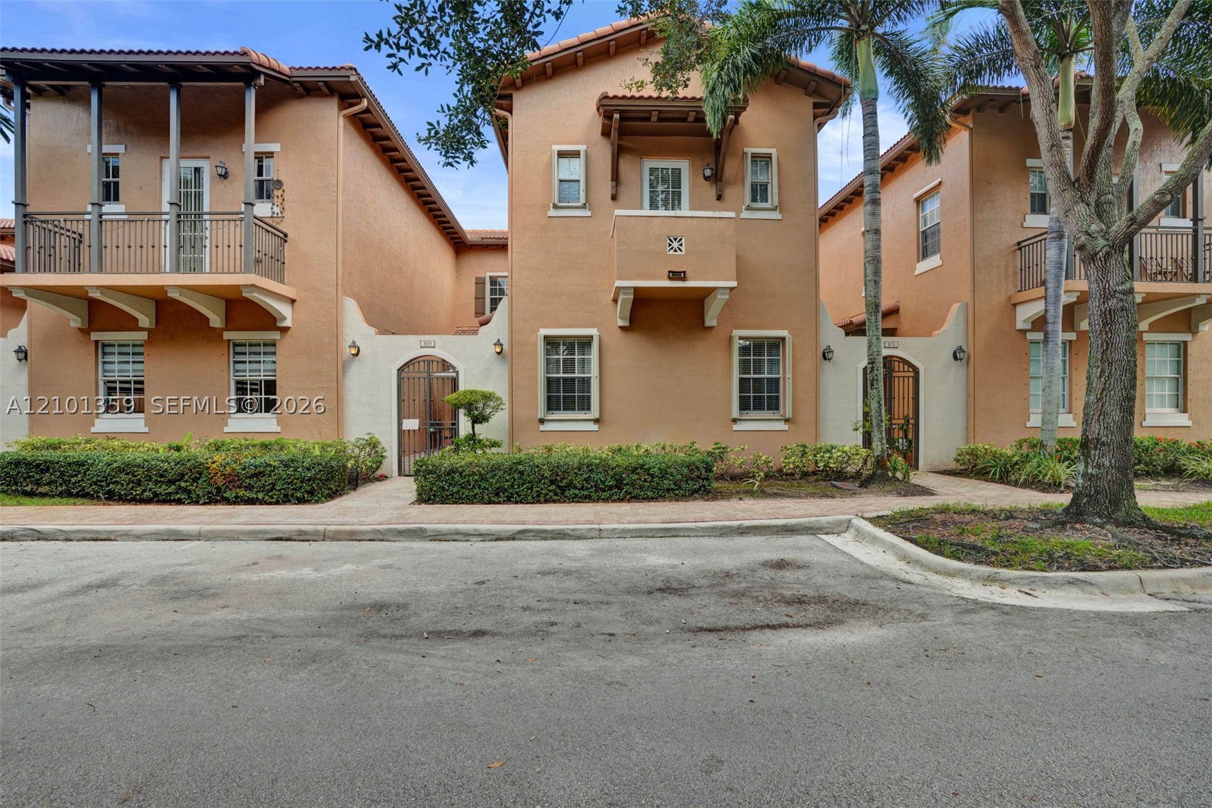 Pembroke Pines photo 4