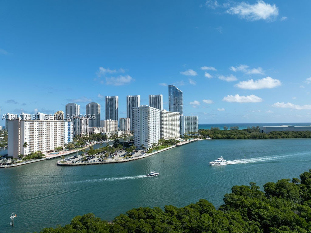 Sunny Isles Beach photo 2