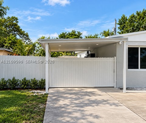 North Miami photo 2