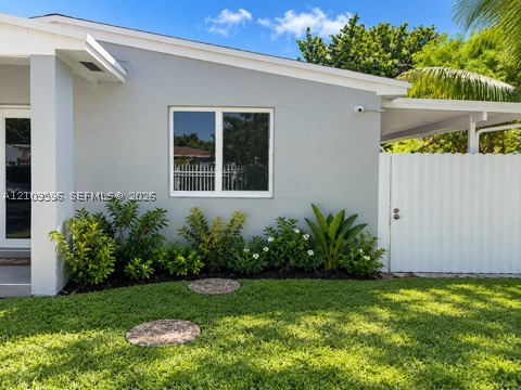 North Miami photo 4