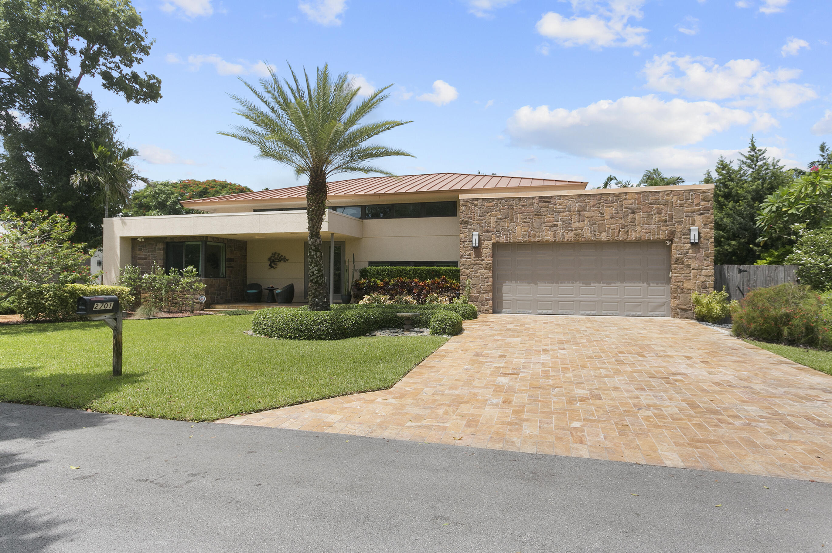 Wilton Manors photo 3
