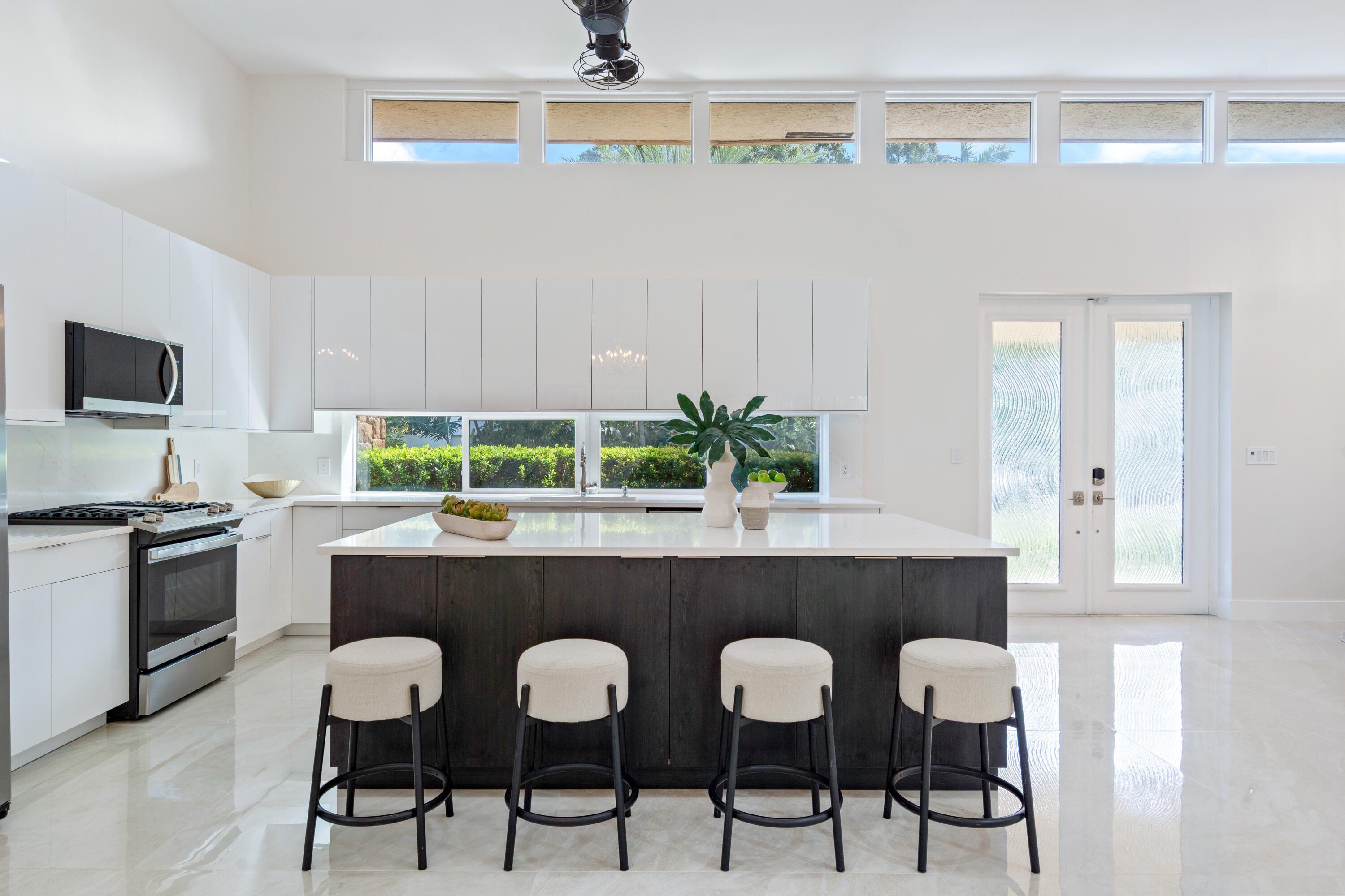 Wilton Manors photo 4