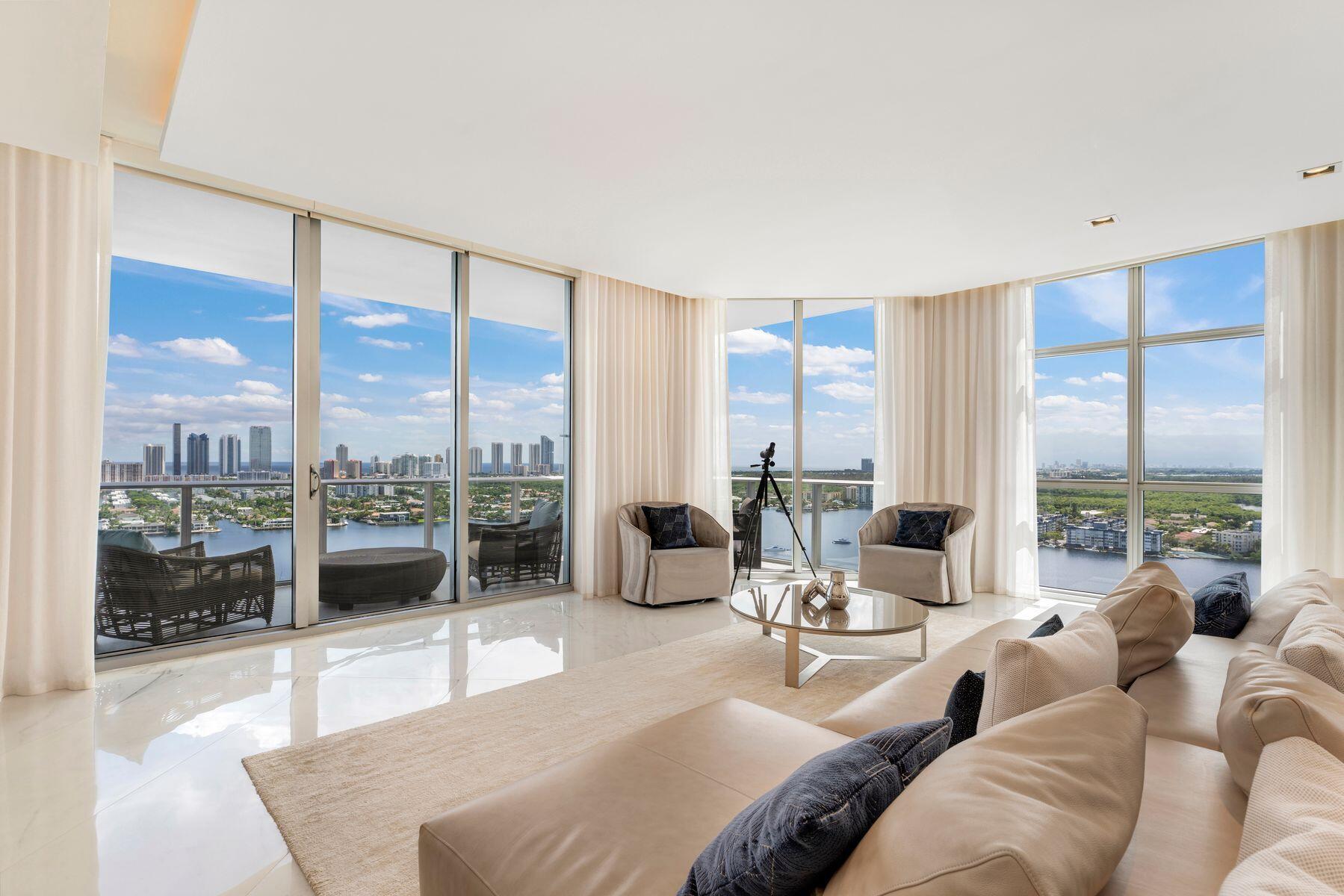 North Miami Beach photo 4