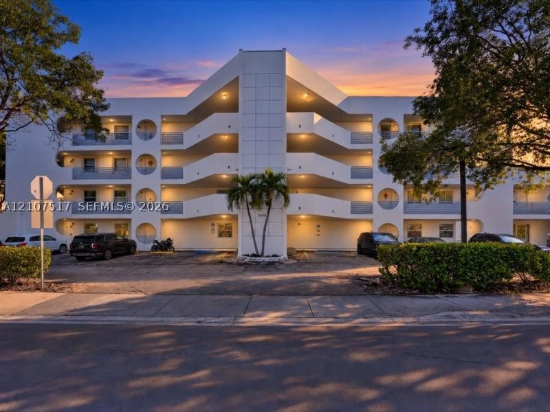 North Miami Beach photo 2