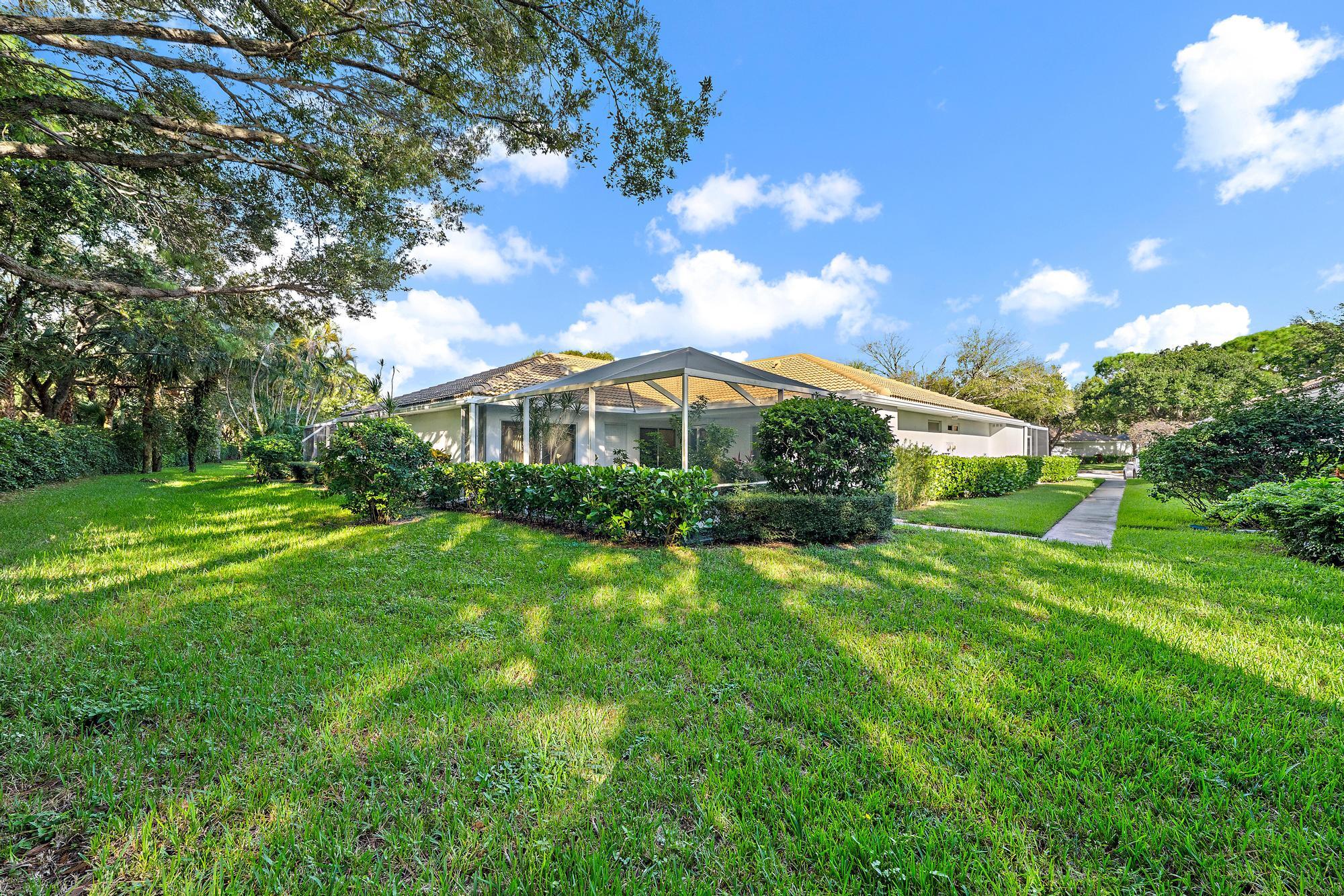 Palm Beach Gardens photo 3
