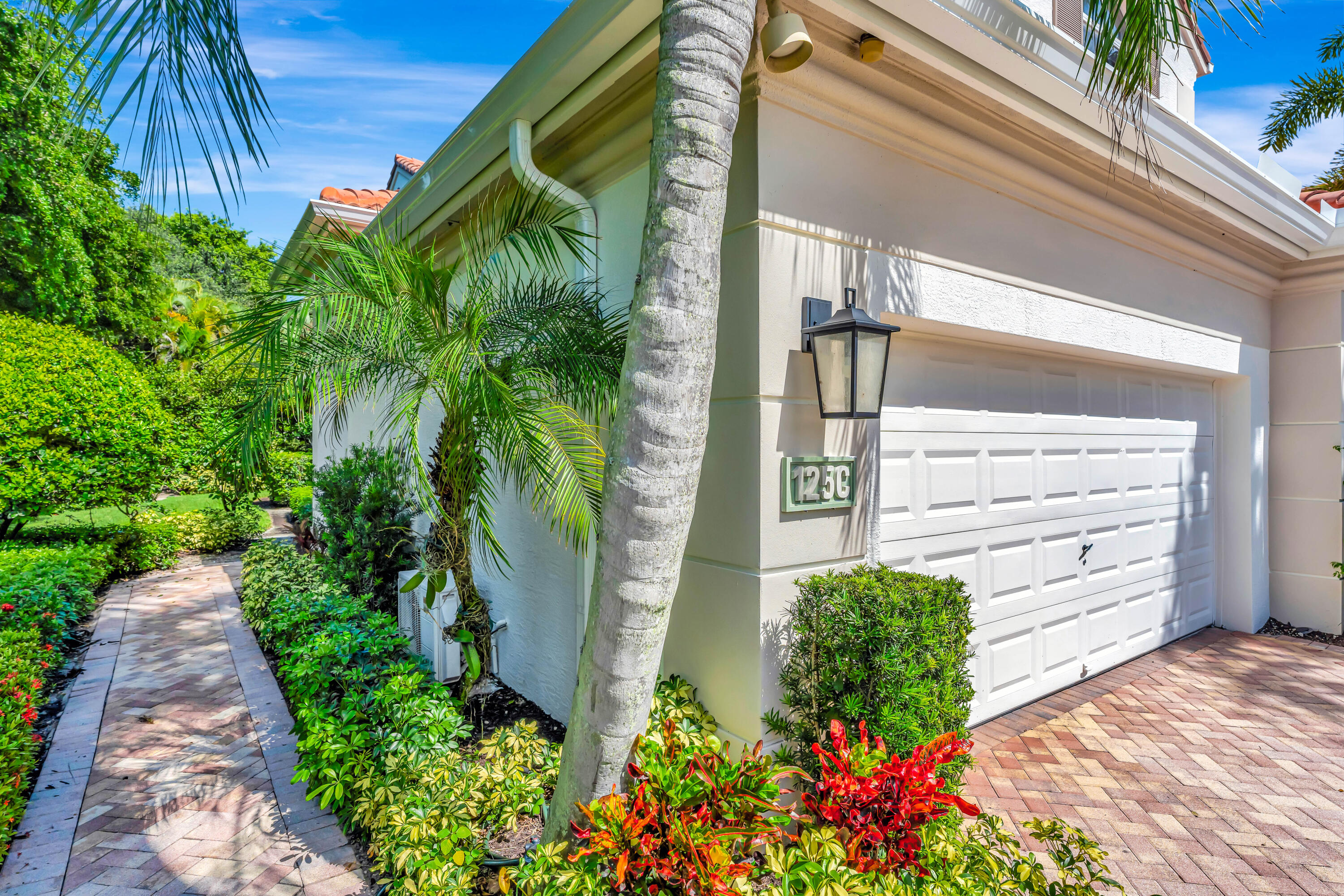 Palm Beach Gardens photo 3