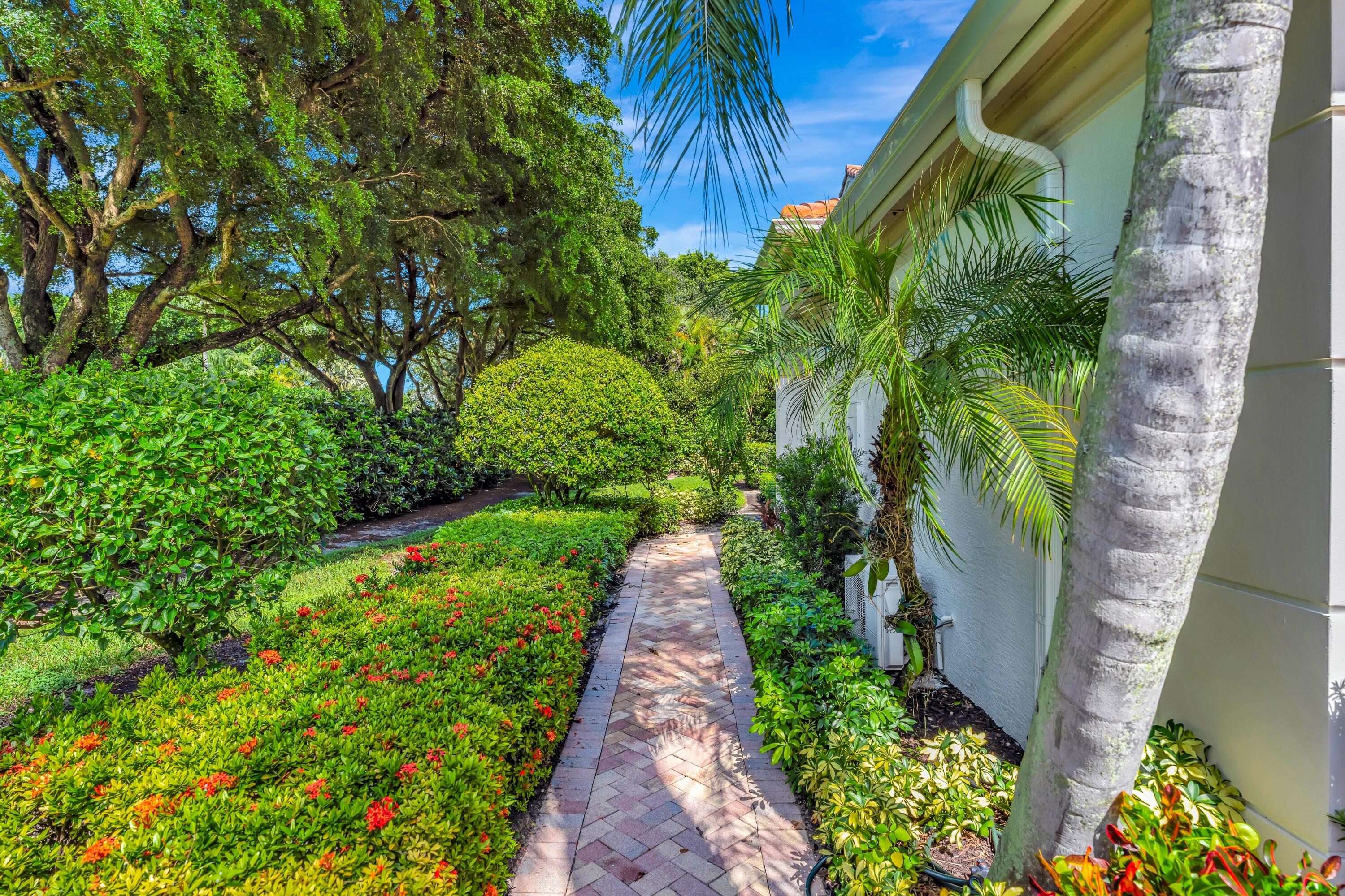 Palm Beach Gardens photo 4