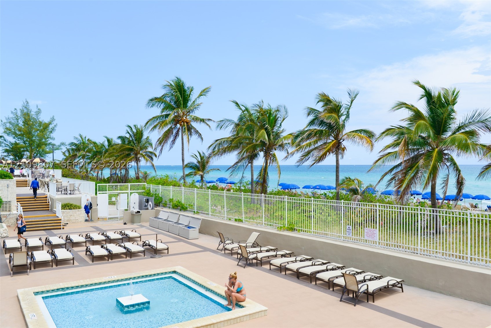 Hallandale Beach photo 3