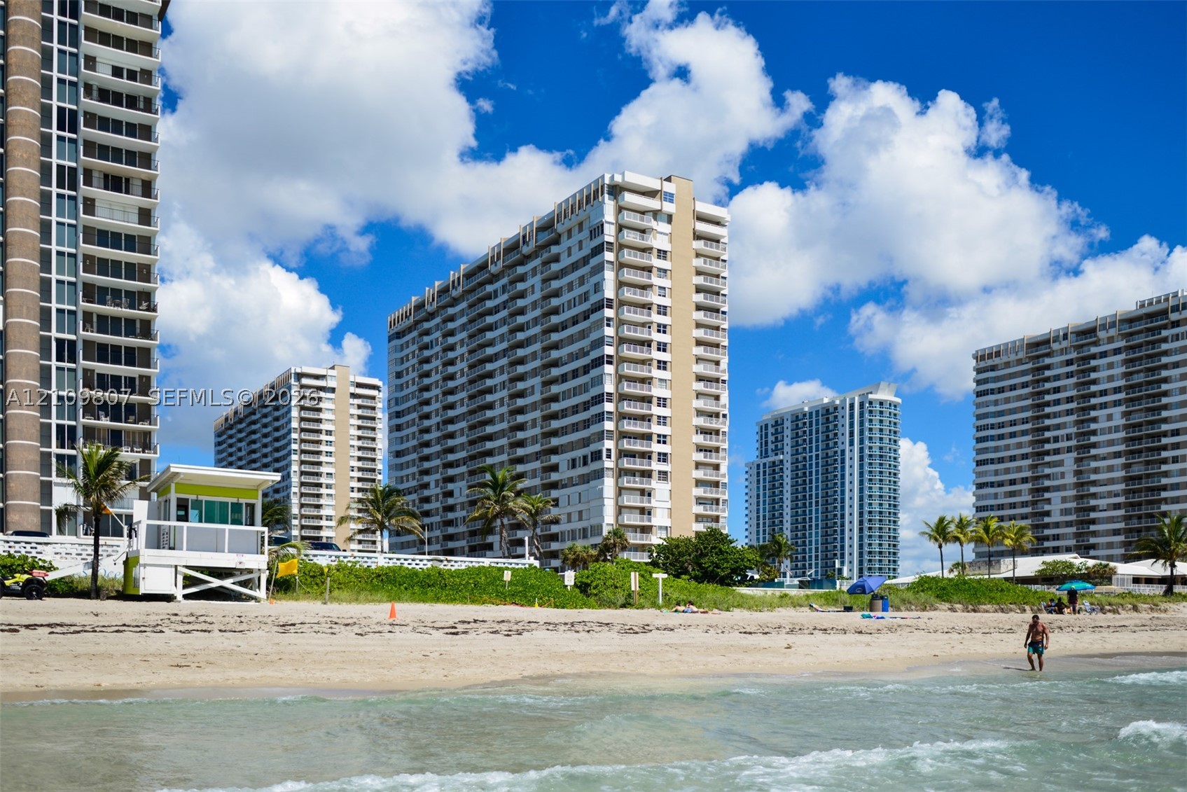 Hallandale Beach photo 4