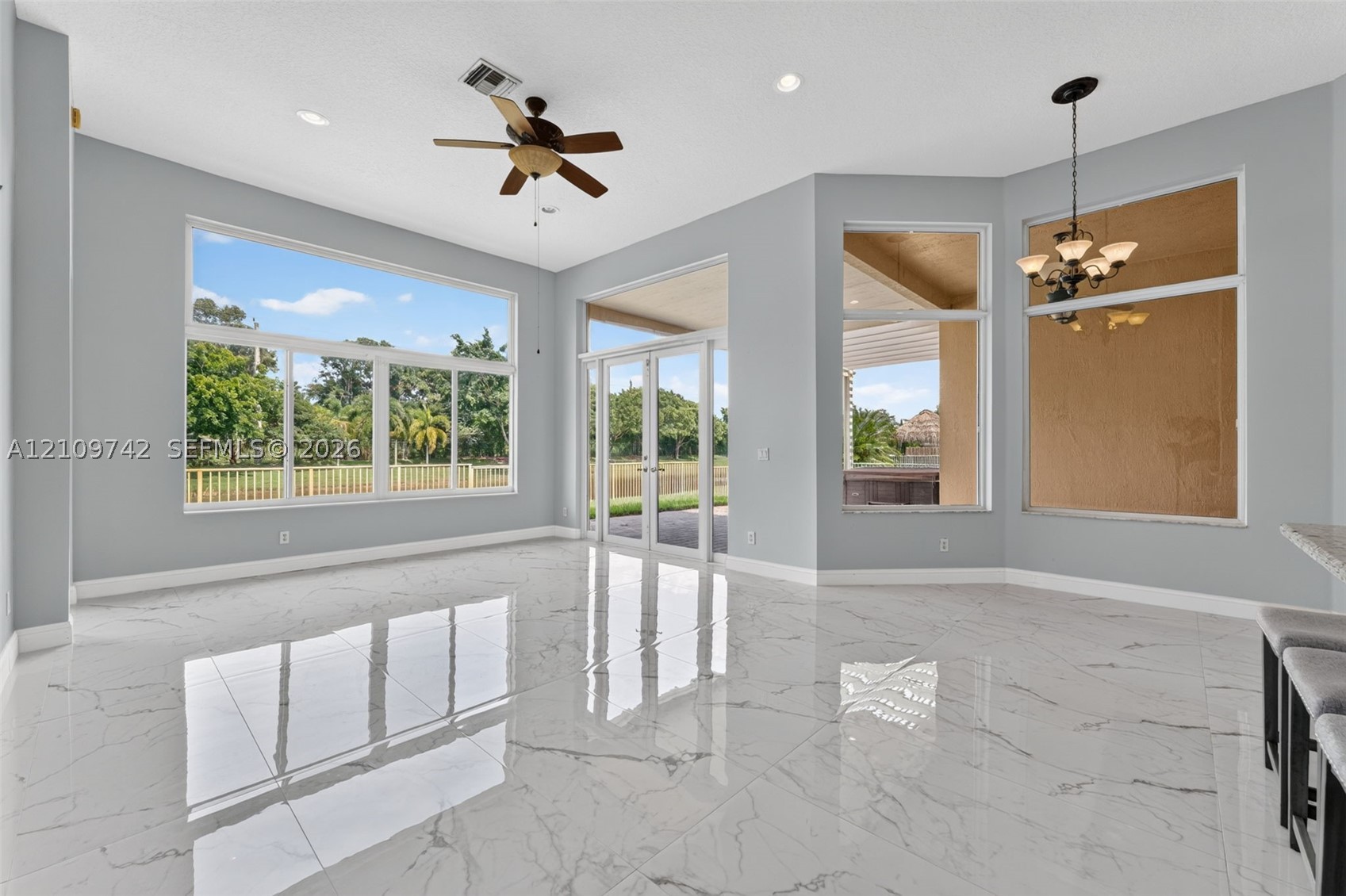 Pembroke Pines photo 4