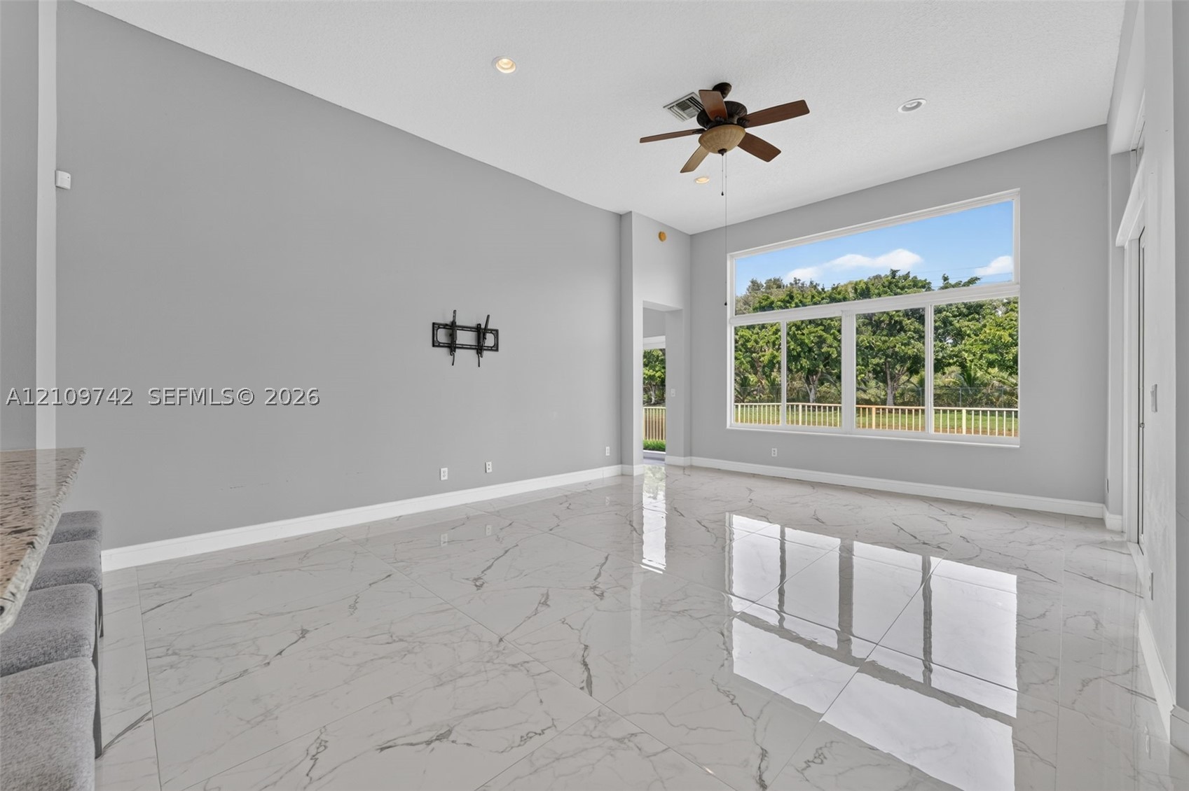 Pembroke Pines photo 5