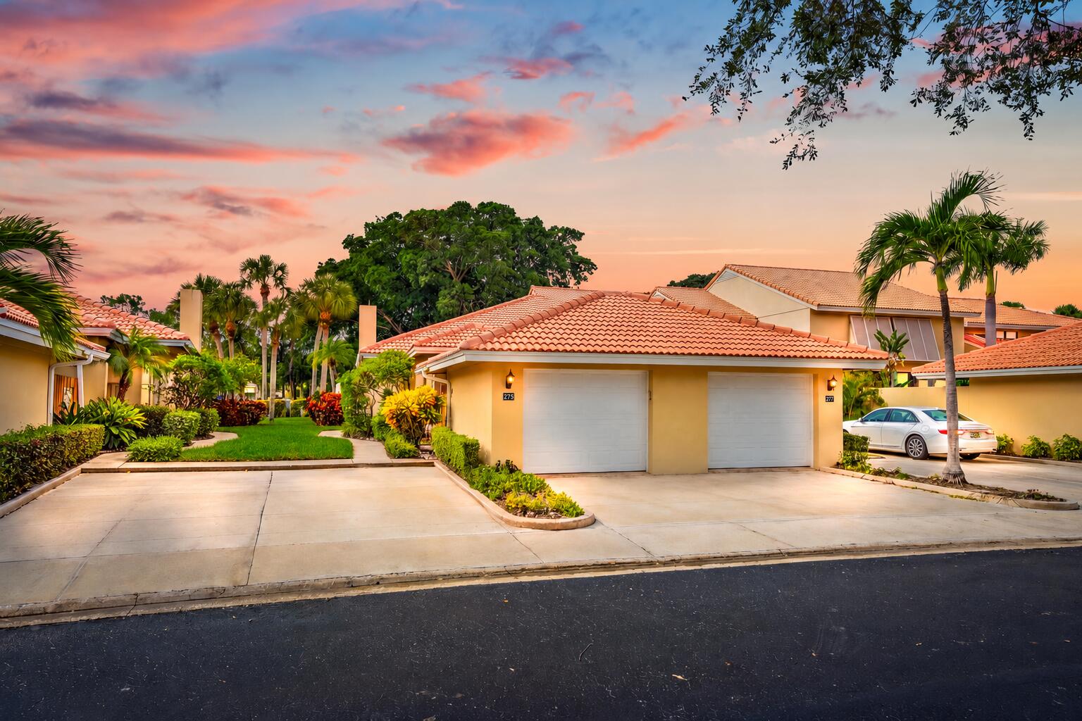 Palm Beach Gardens photo 1