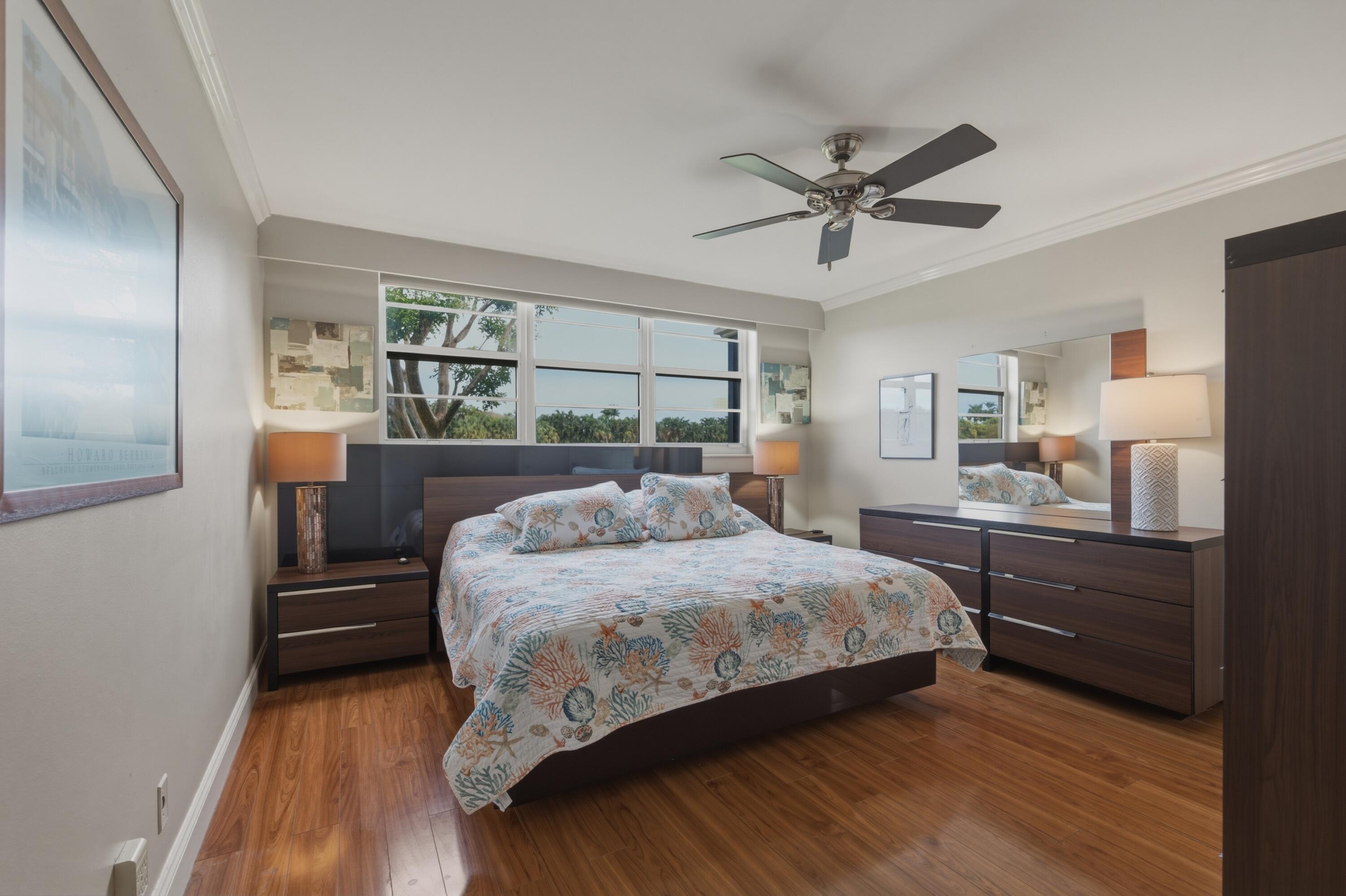 Pembroke Pines photo 4